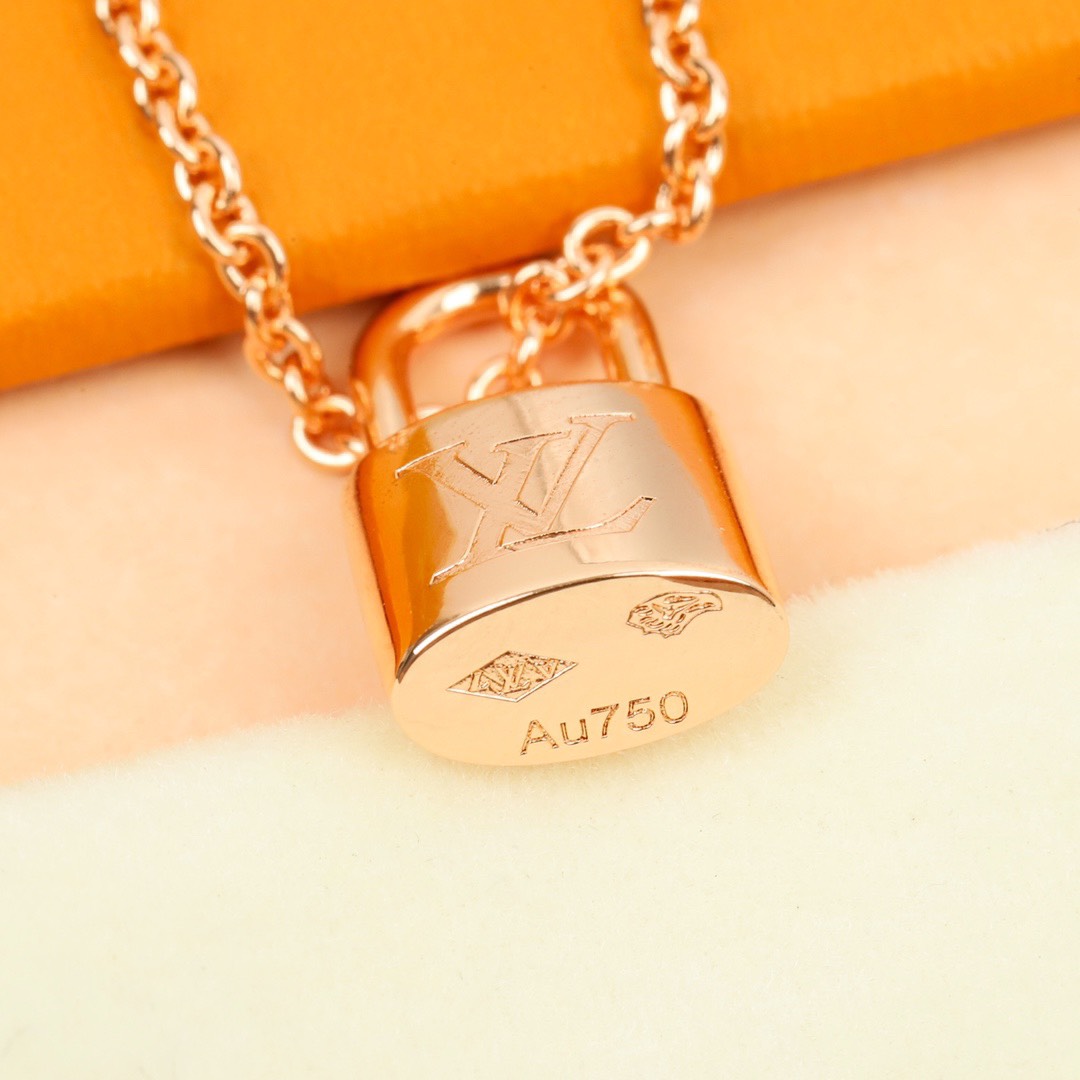 LV necklace-59