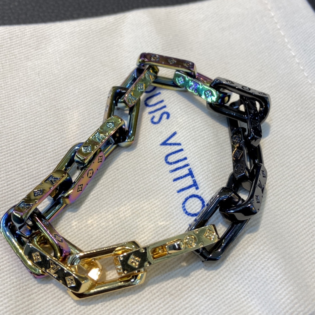 LV Bracelet-77