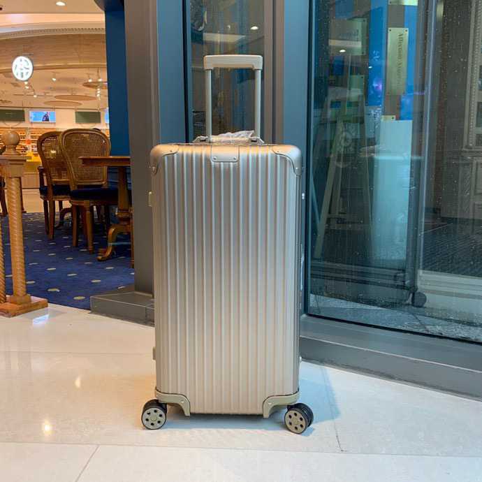 RIMOWA luggage-5