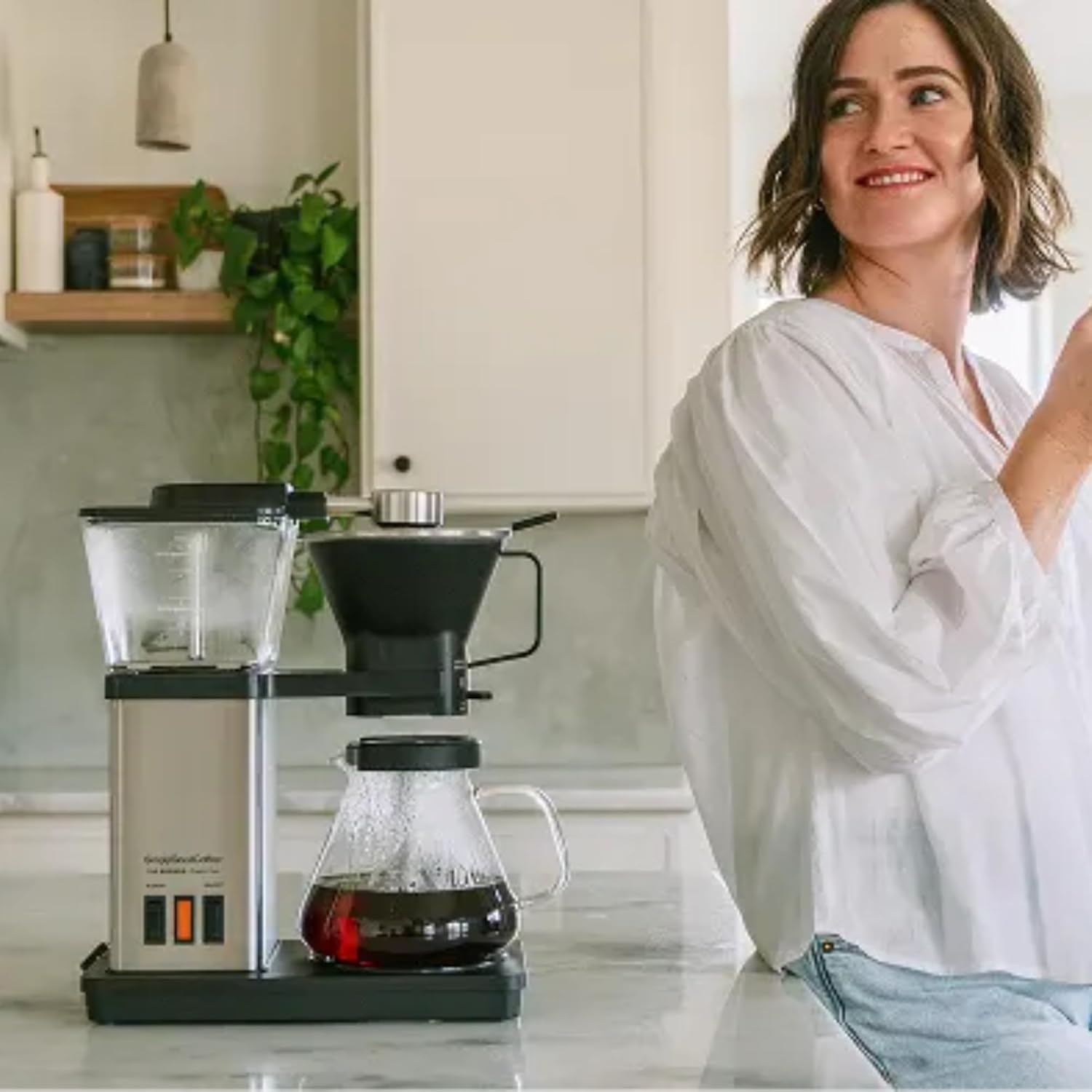 SimplyGoodCoffee THE BREWER - Plastic-Free. Coffee Maker/Coffee Machine. 8 Cup Automatic Drip Pour Over Coffee Brewer. Brewer Free of Plastic, Gold Cup Standard. Black/Stainless Steel