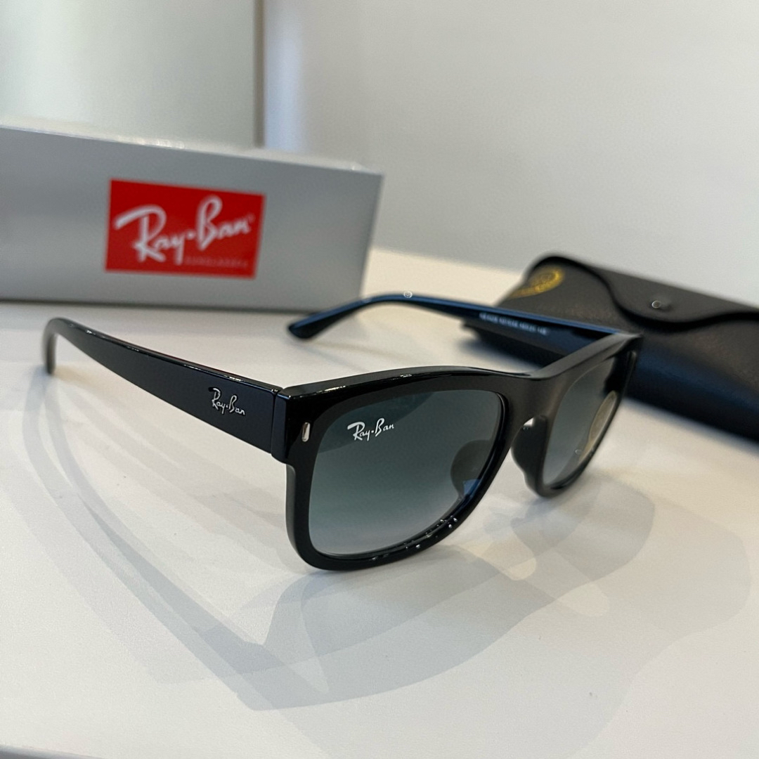 Ray-Ban glasses-1
