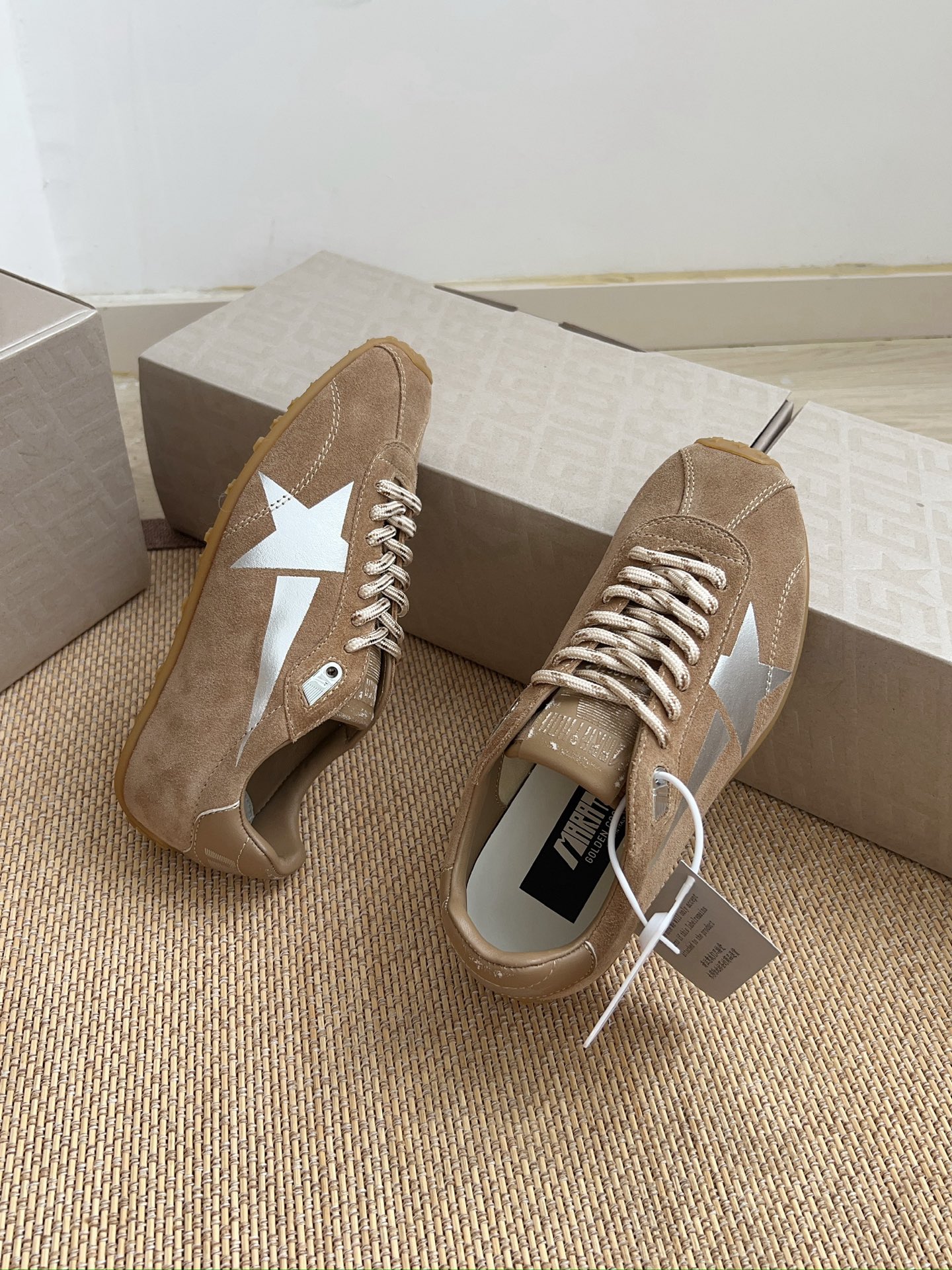 Golden Goose Sneakers-9