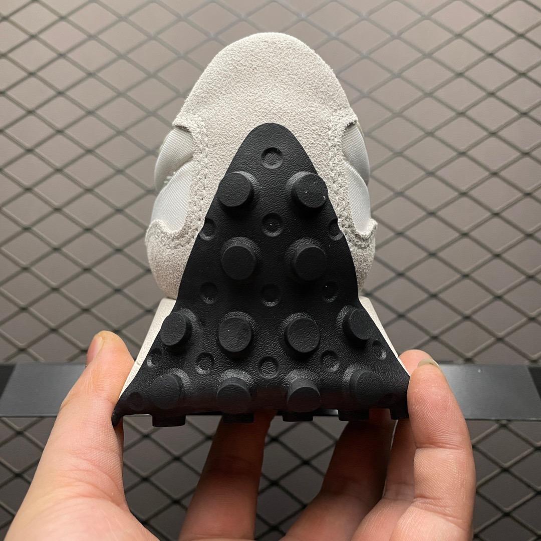 New Balance Sneakers-80