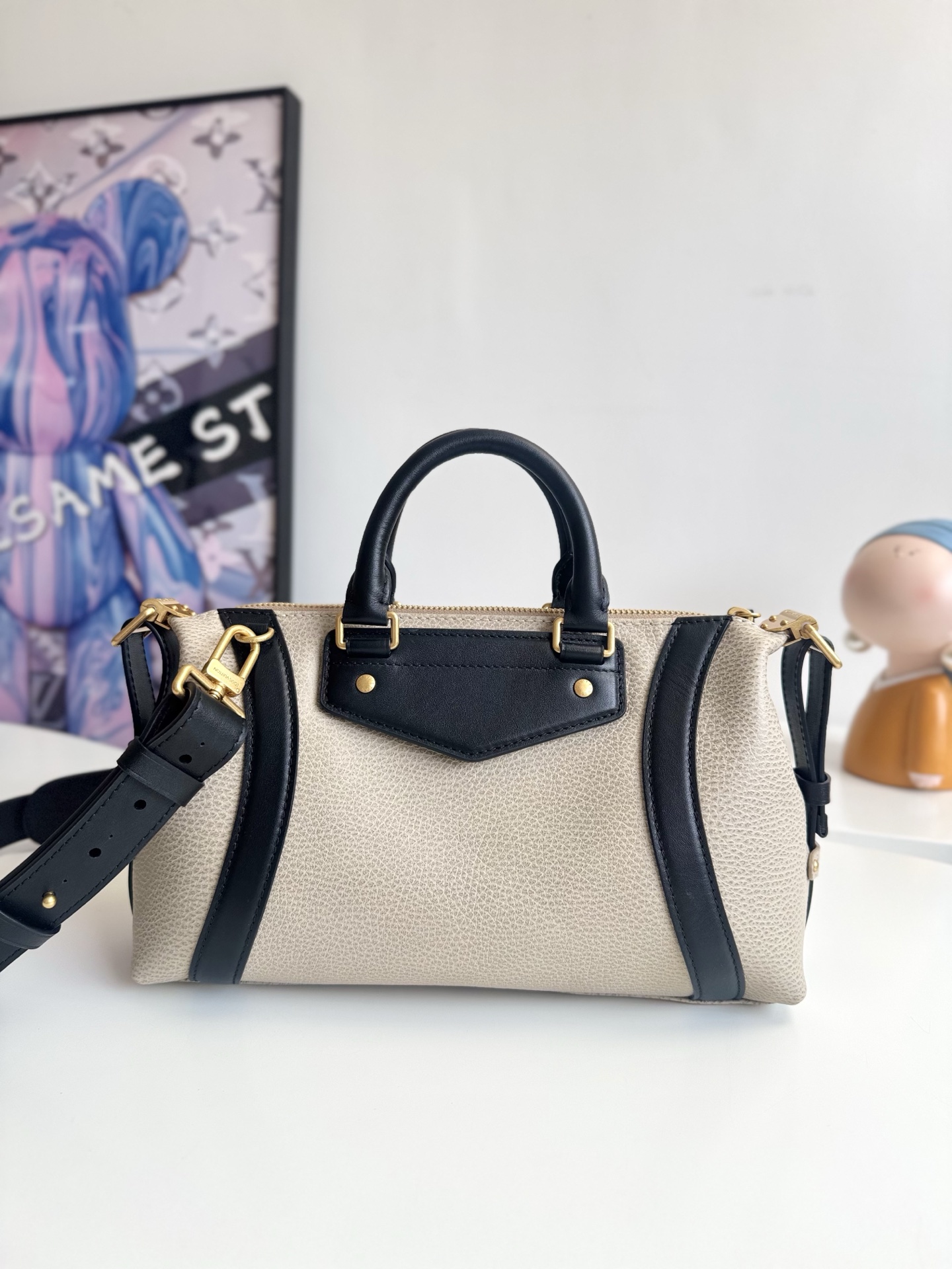 Louis Vuitton Hot New Product-201