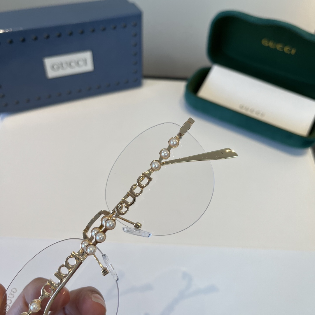 Gucci glasses-38