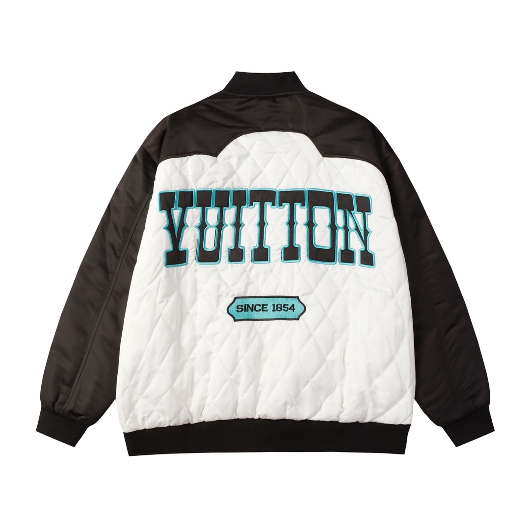 LV Clothing-273