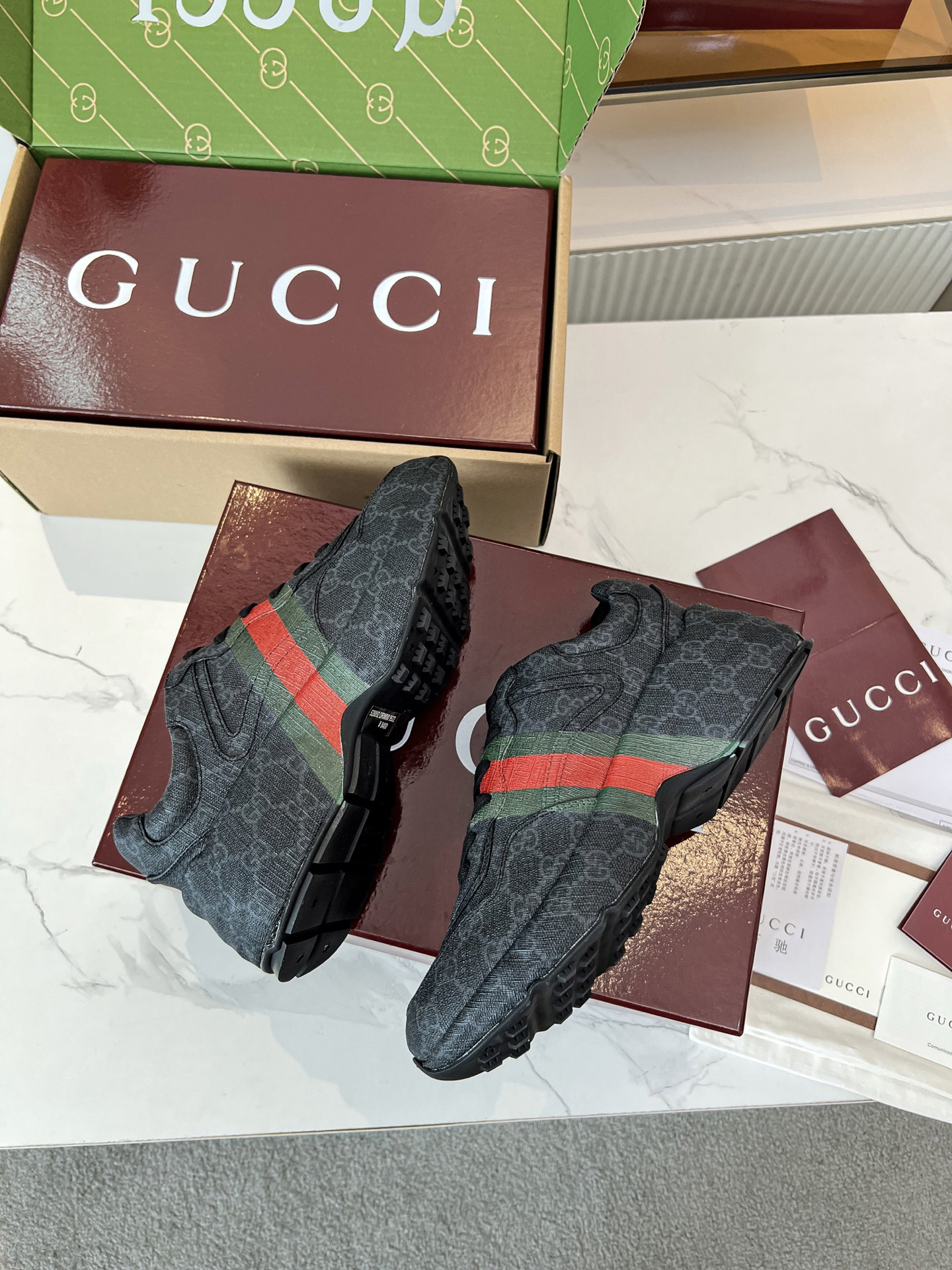 Gucci Sneakers-113
