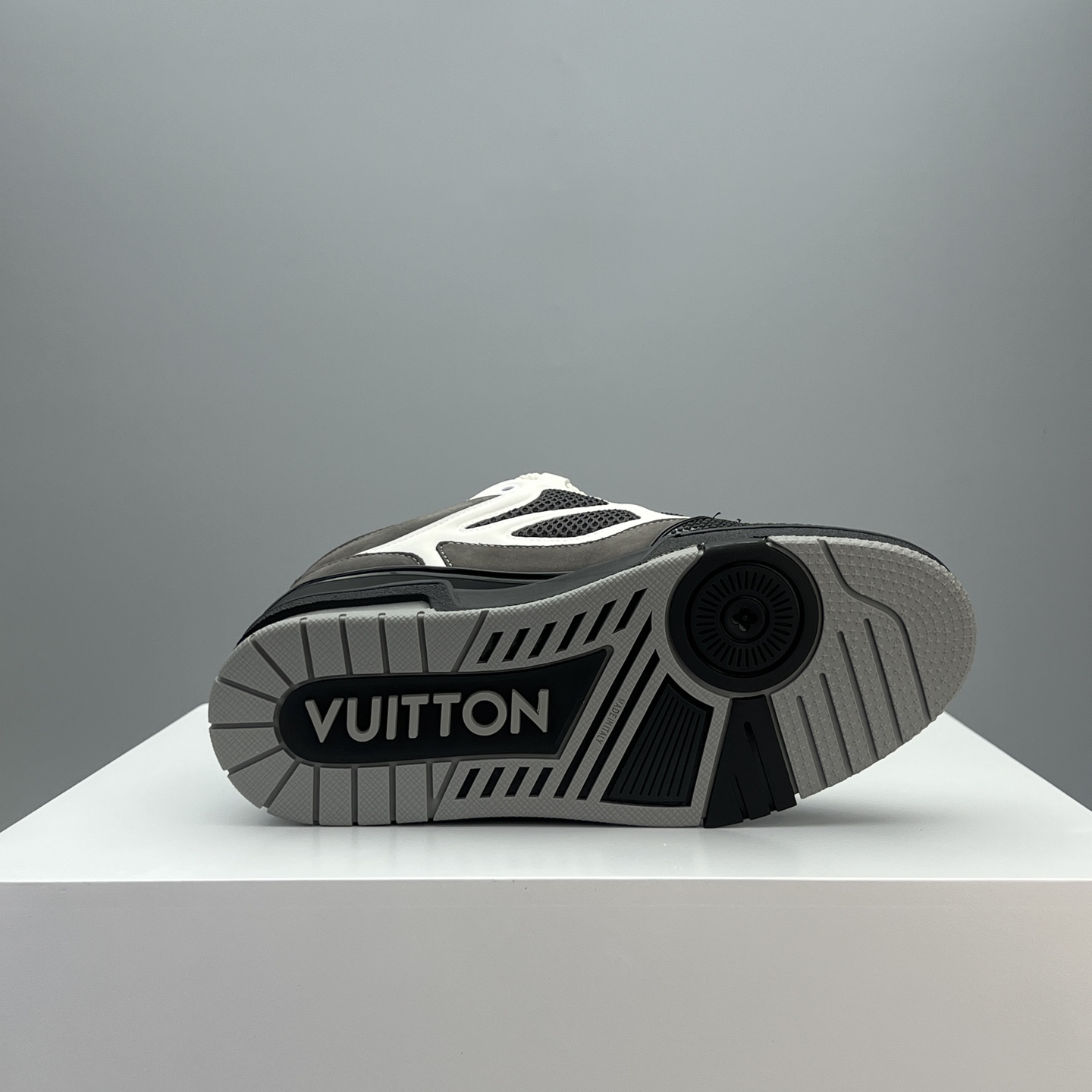 Lv Sneakers-128