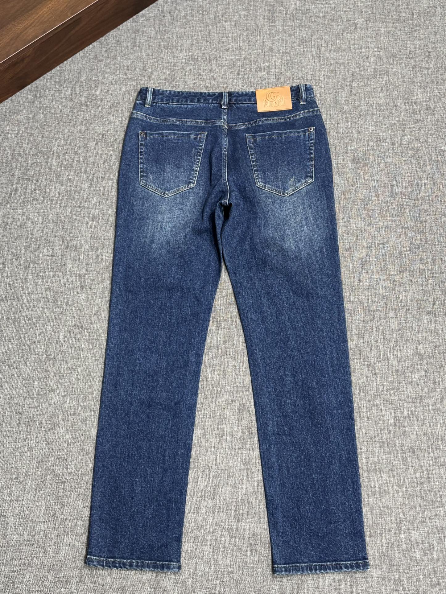 Gucci Clothing-190