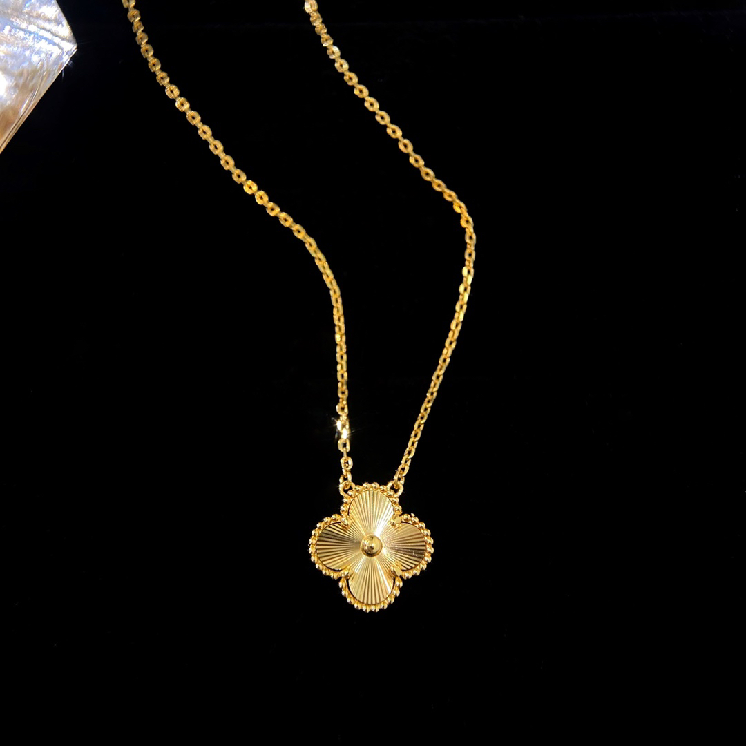 Van Cleef & Arpels necklace-141