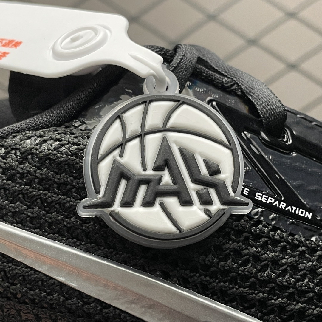 Nike Sneakers-181