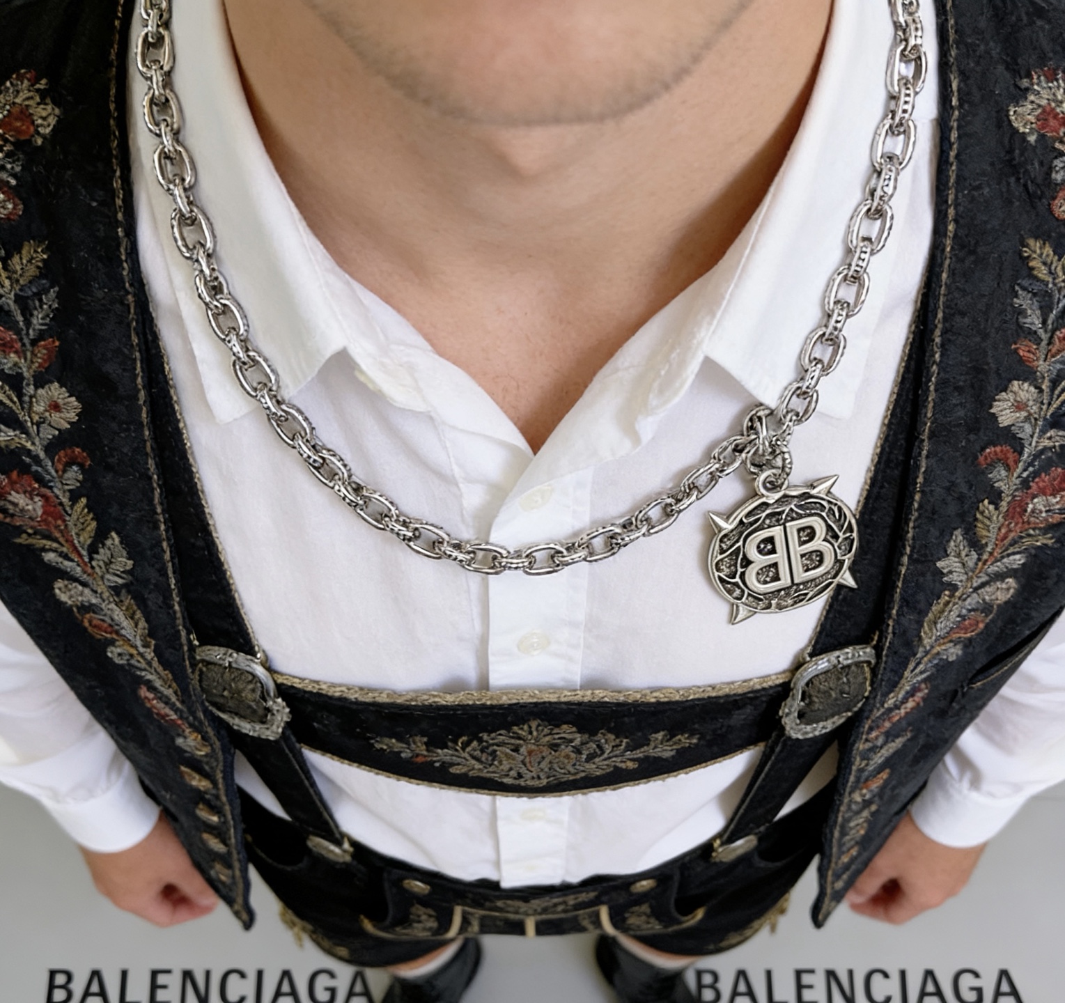 Balenciaga necklace-37