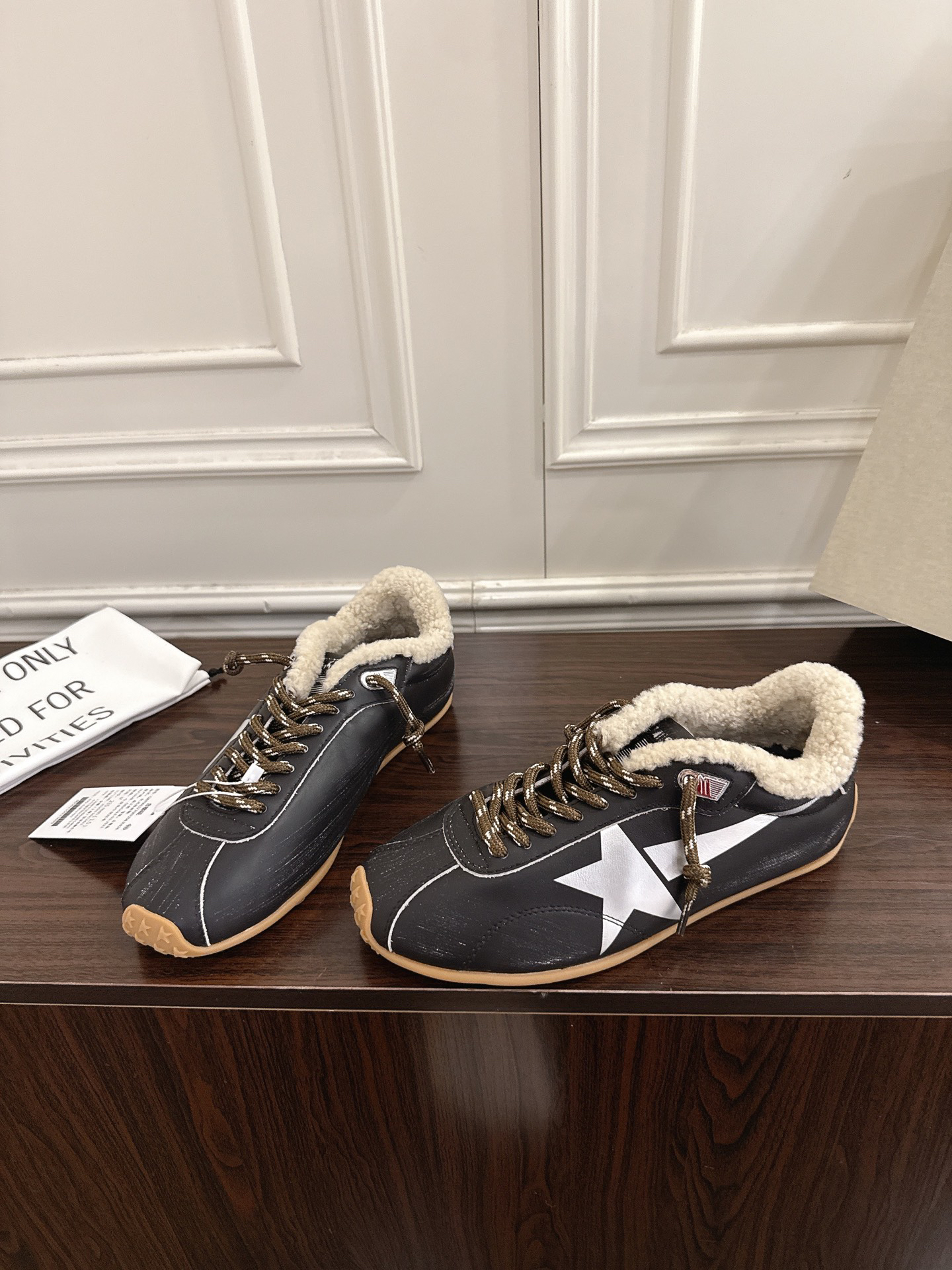 Golden Goose Sneakers-30