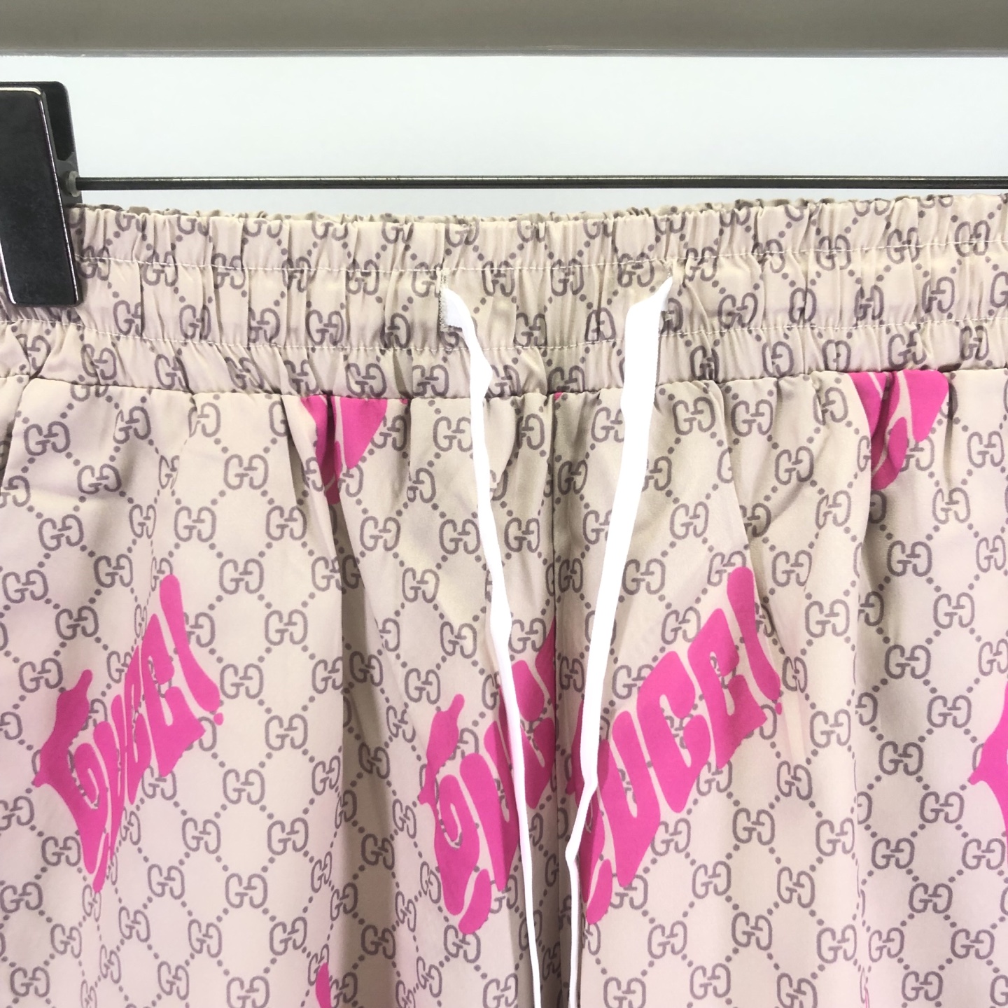 Gucci Clothing-117