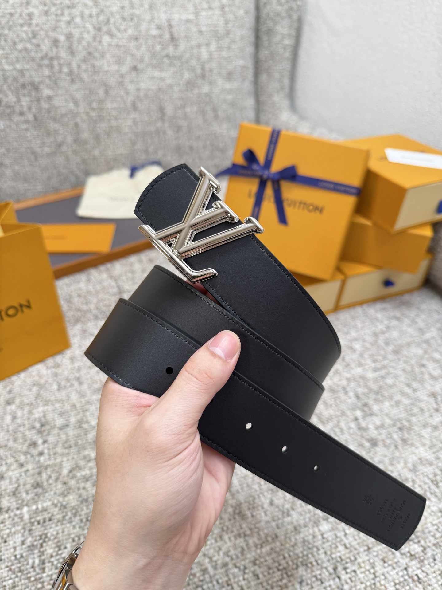Lv belt-43