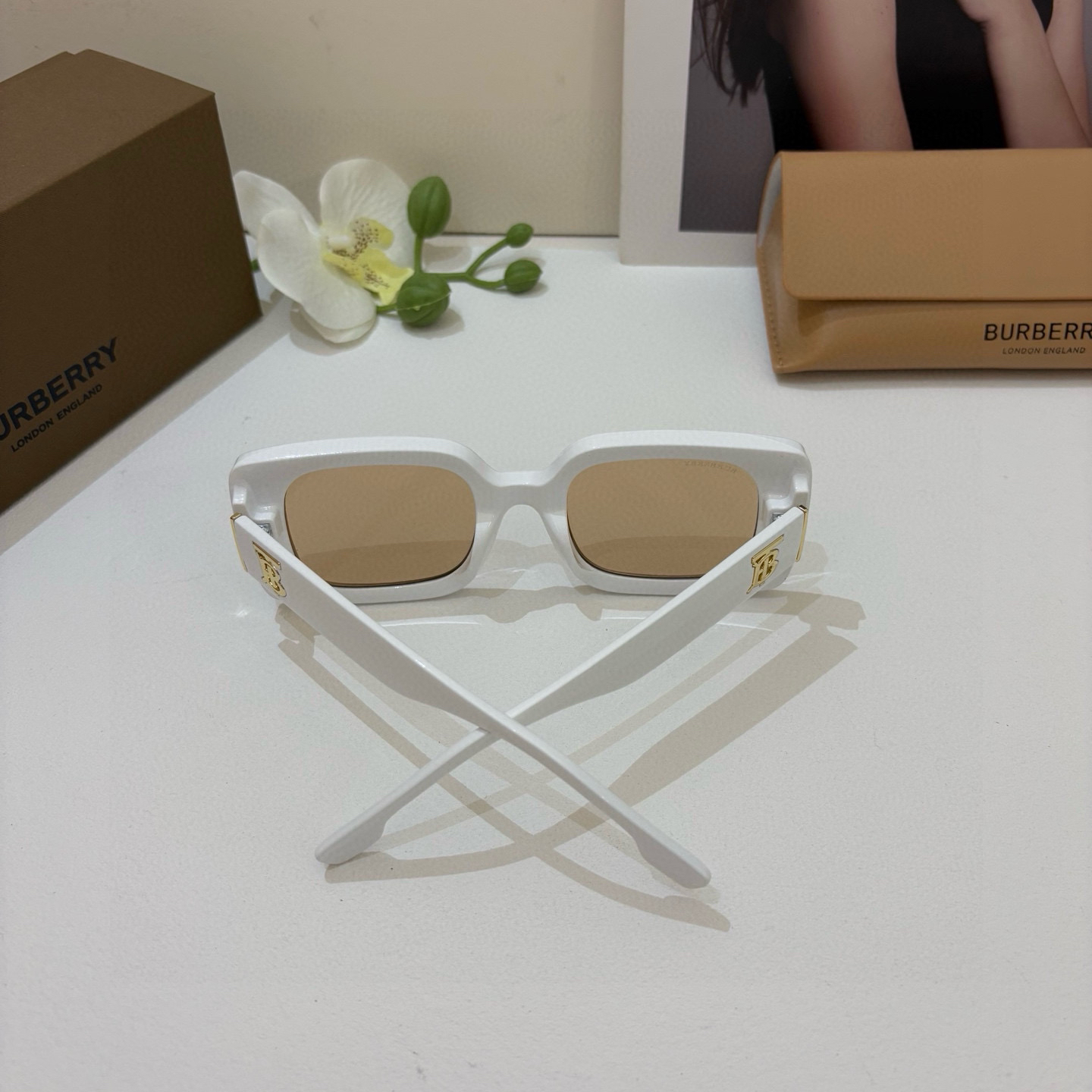 Burberry glasses-74