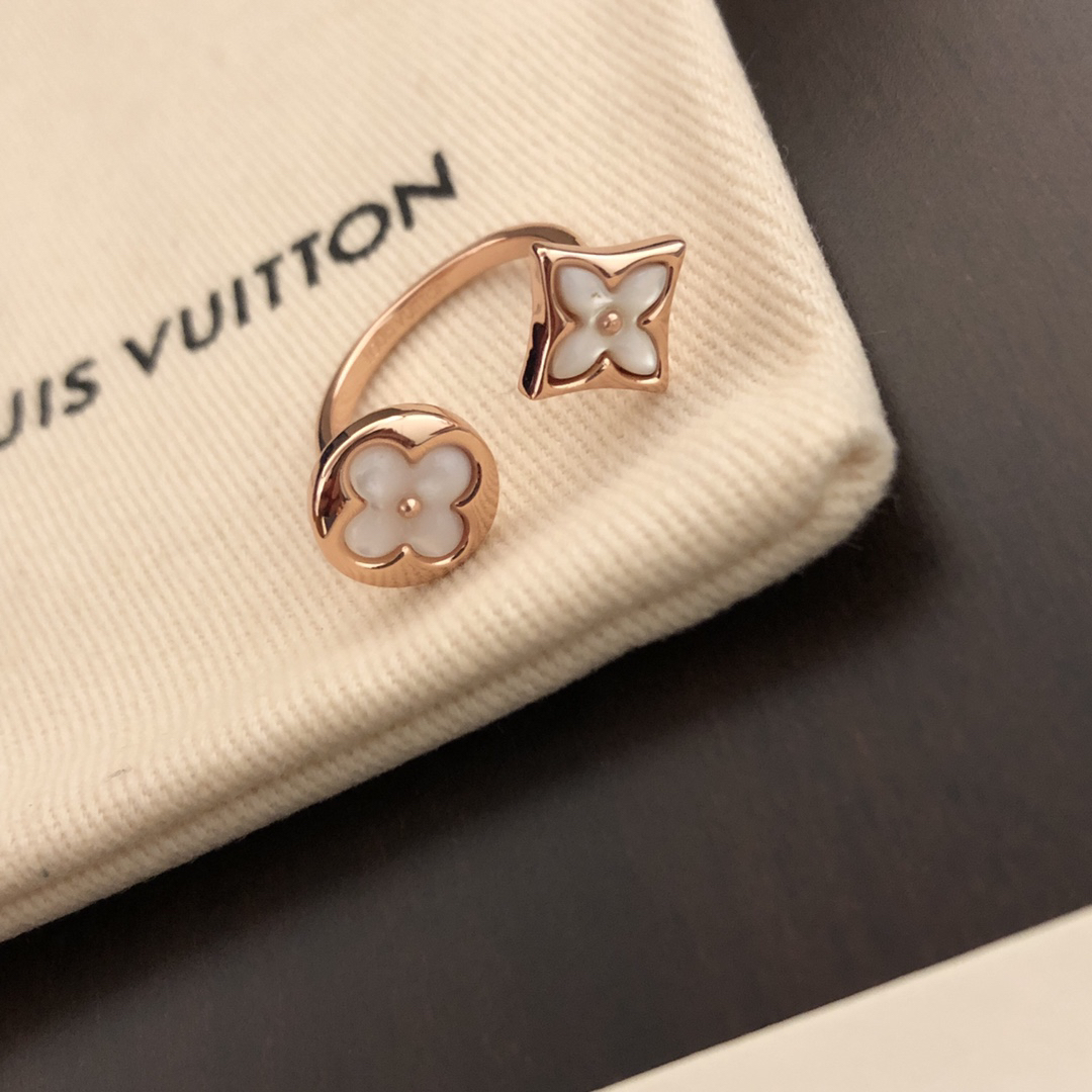 LV ring-58