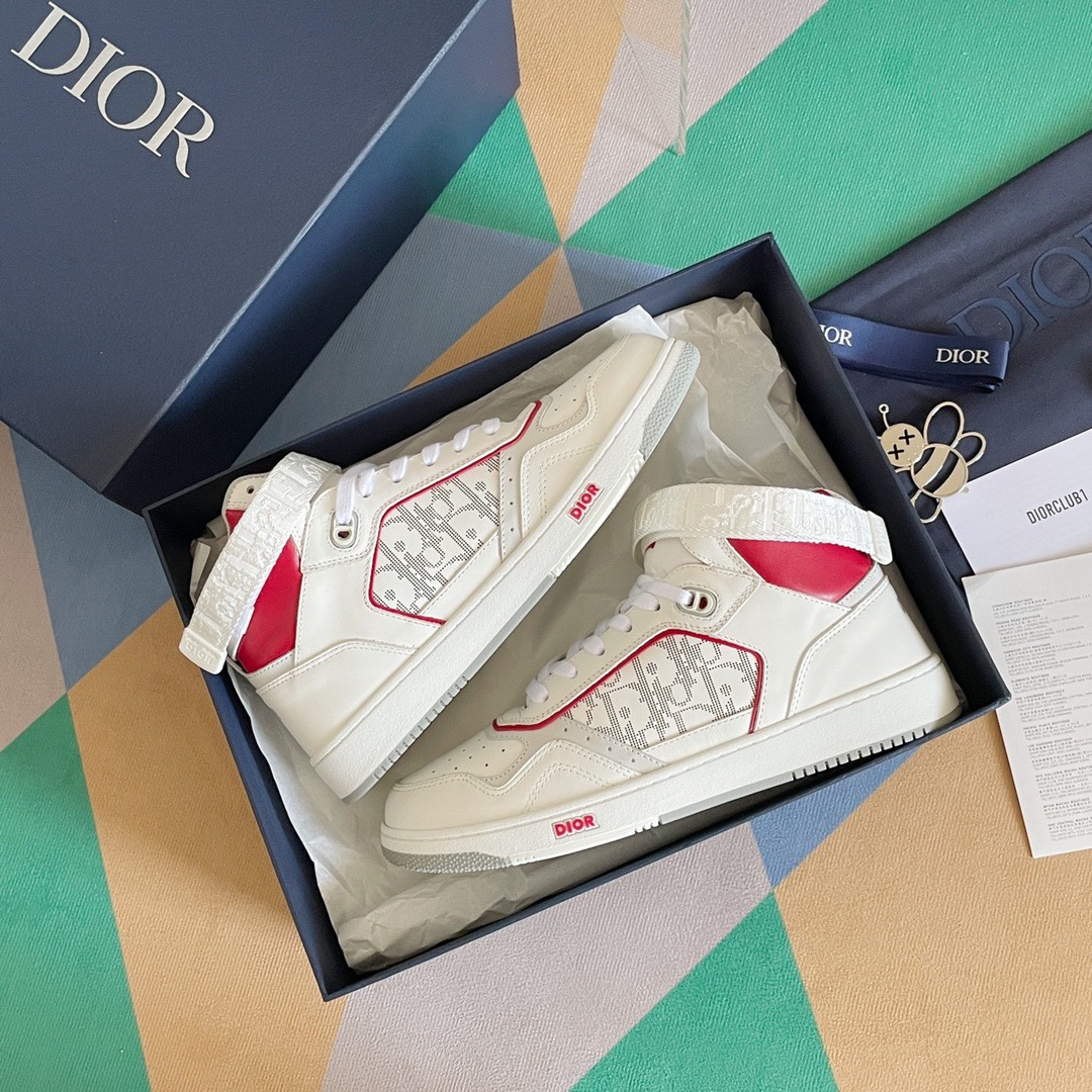 Dior Sneakers-32