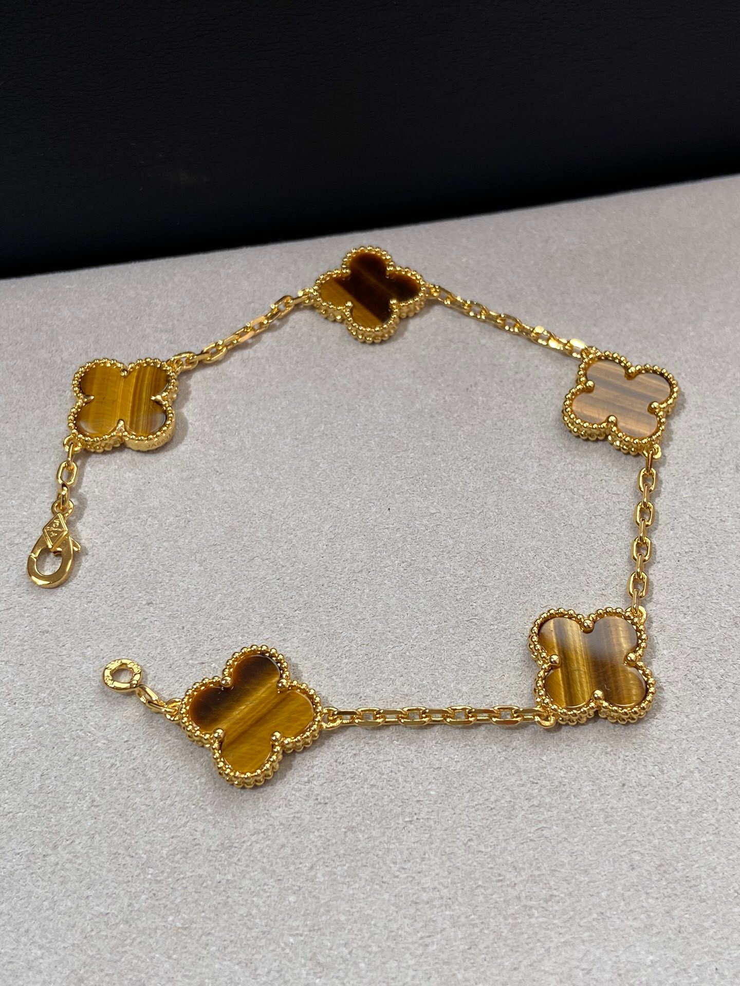 Van Cleef & Arpels Bracelet-5