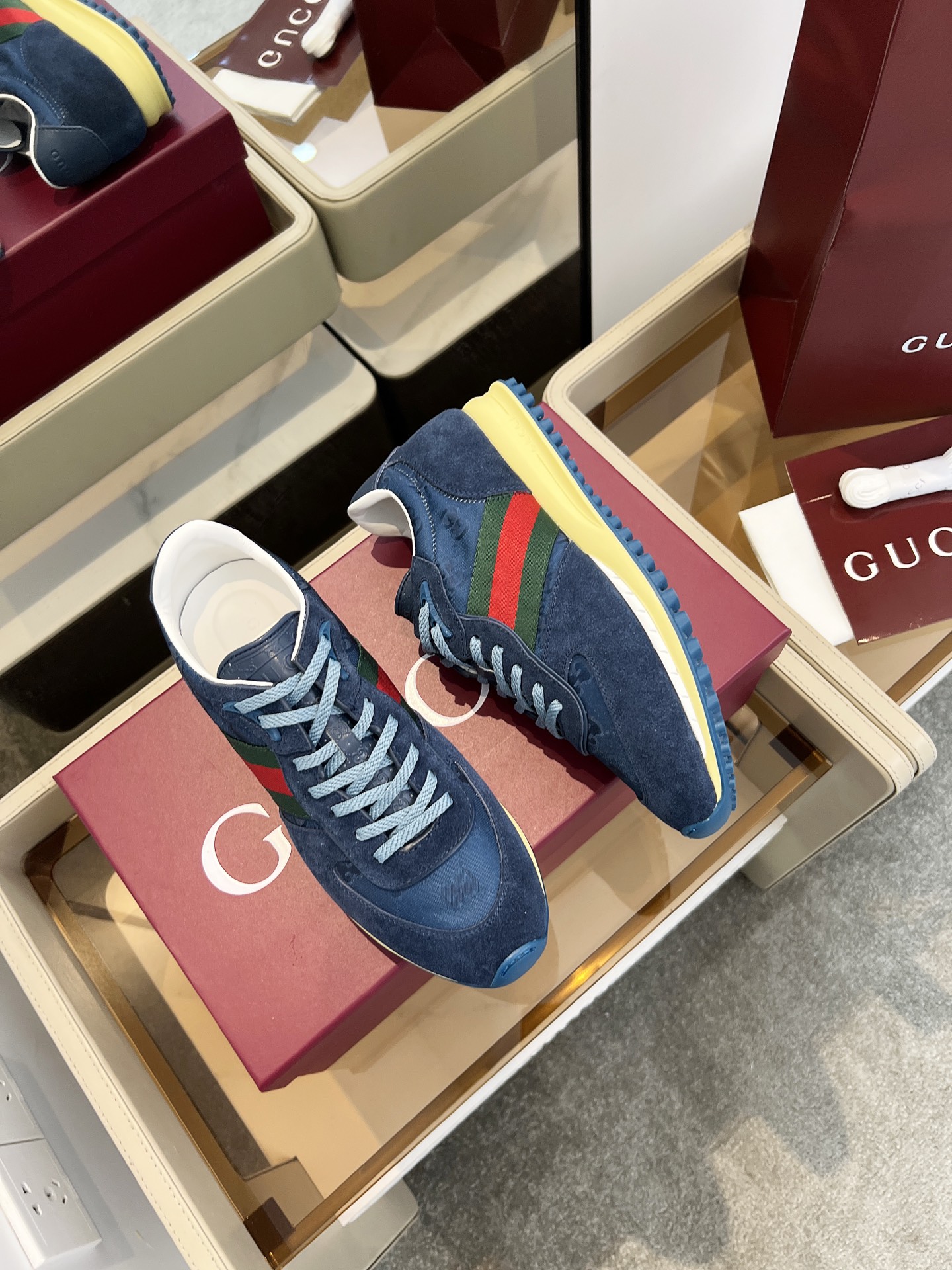 Gucci Sneakers-224
