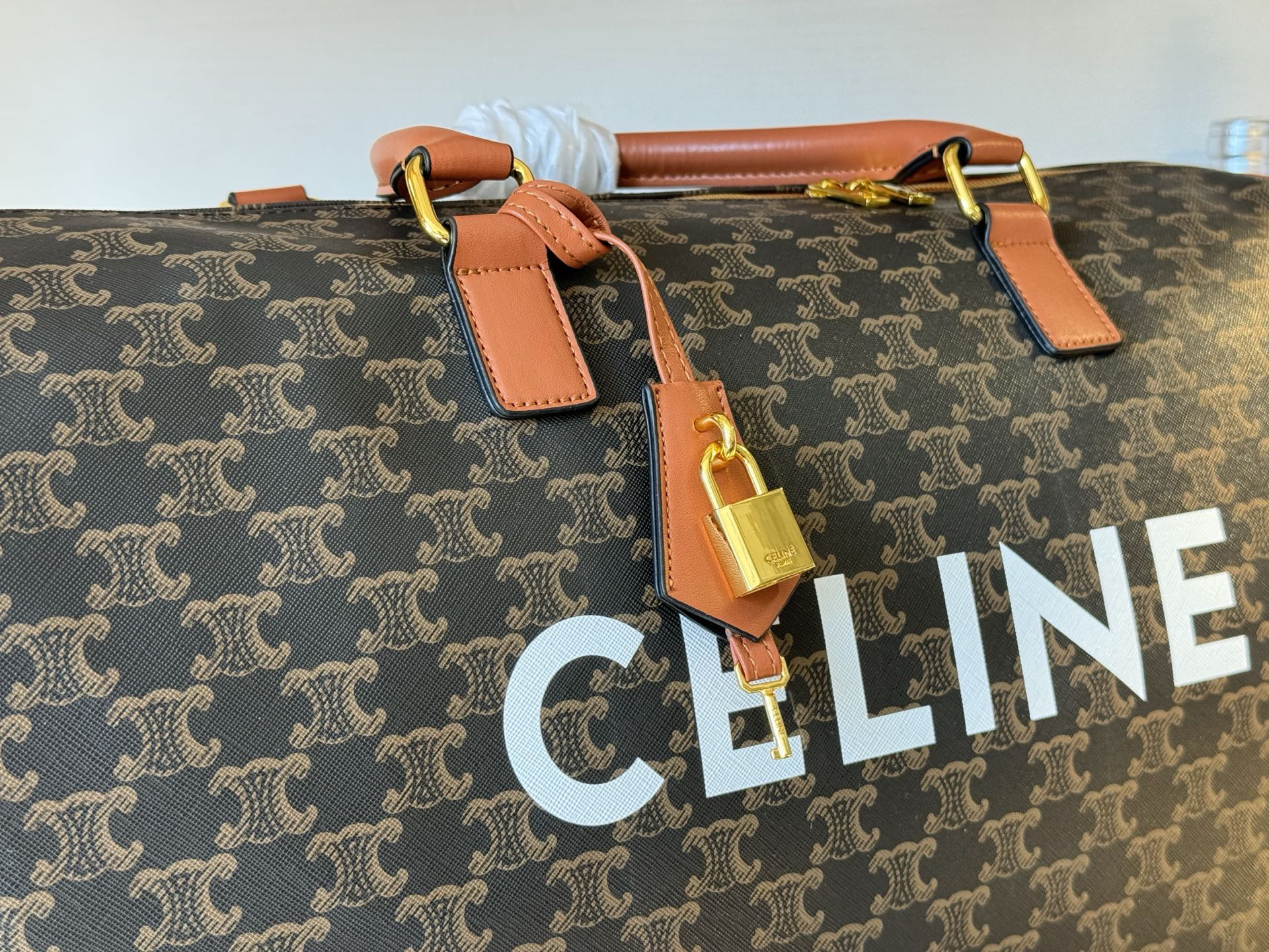 Celine Hot New Product-17
