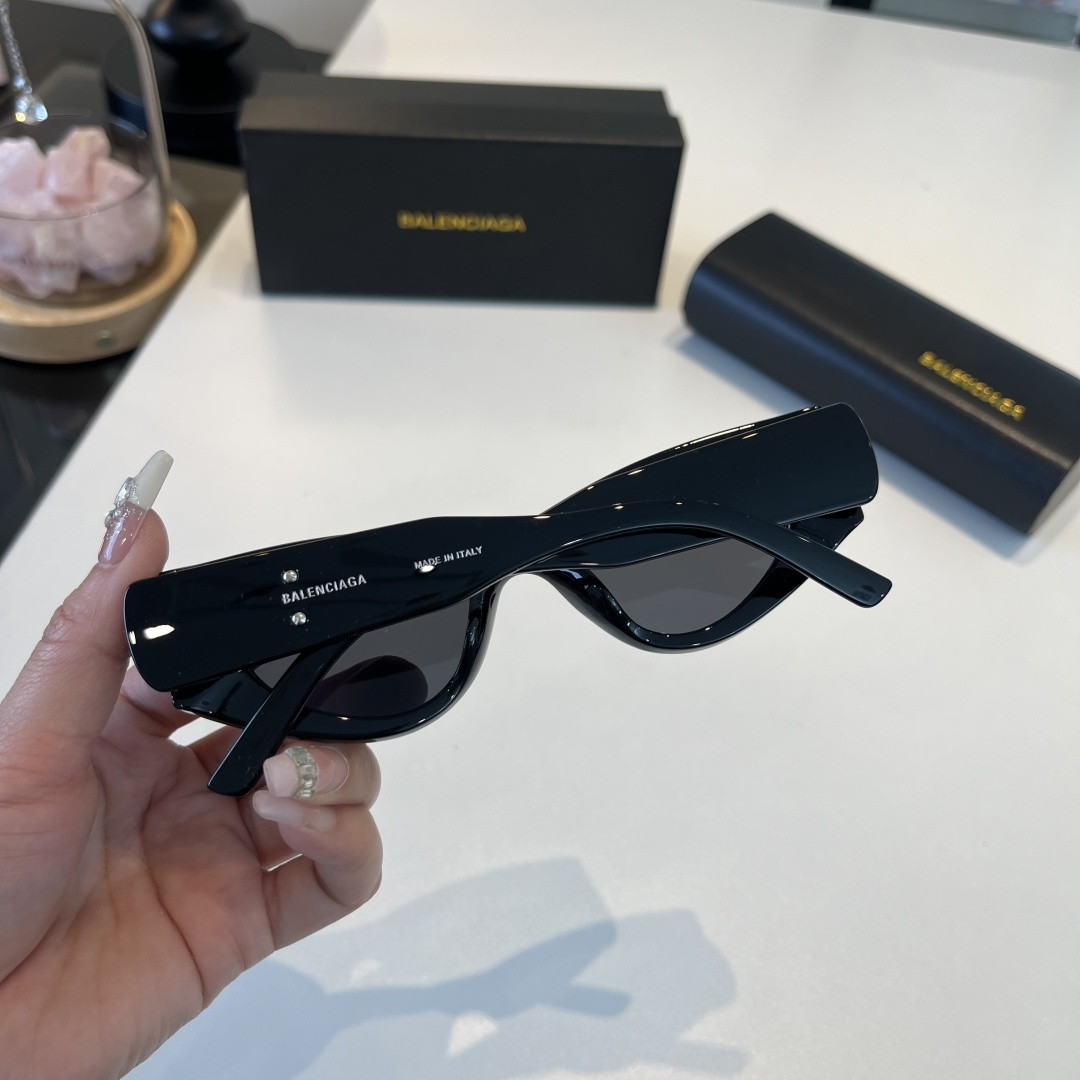 Balenciaga glasses-52
