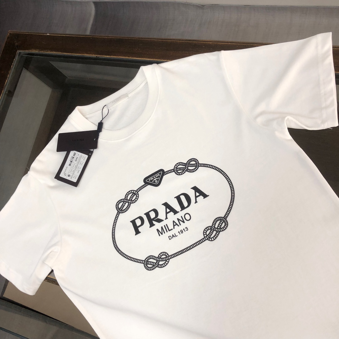 Prada clothing-273