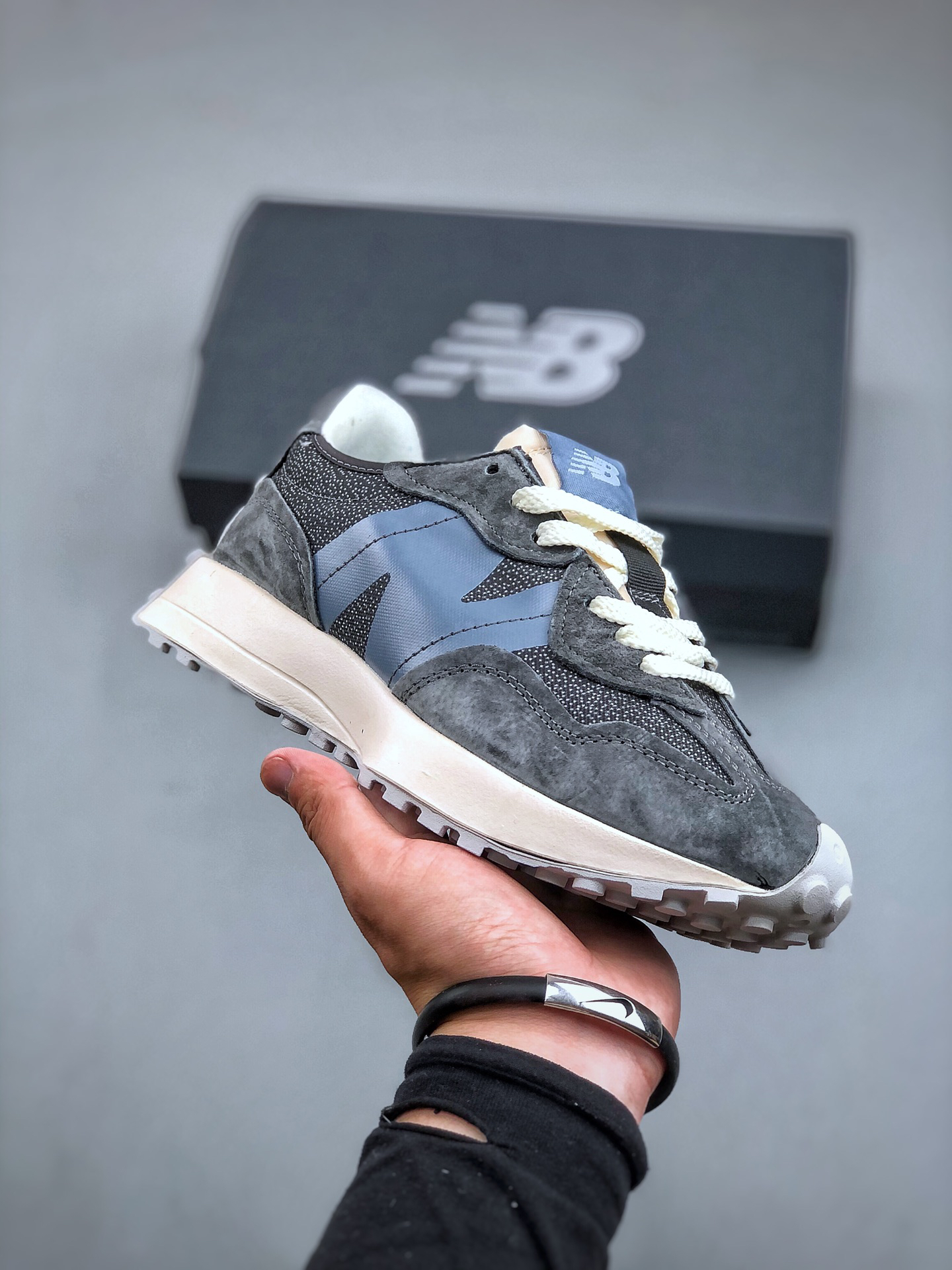 New Balance Sneakers-324