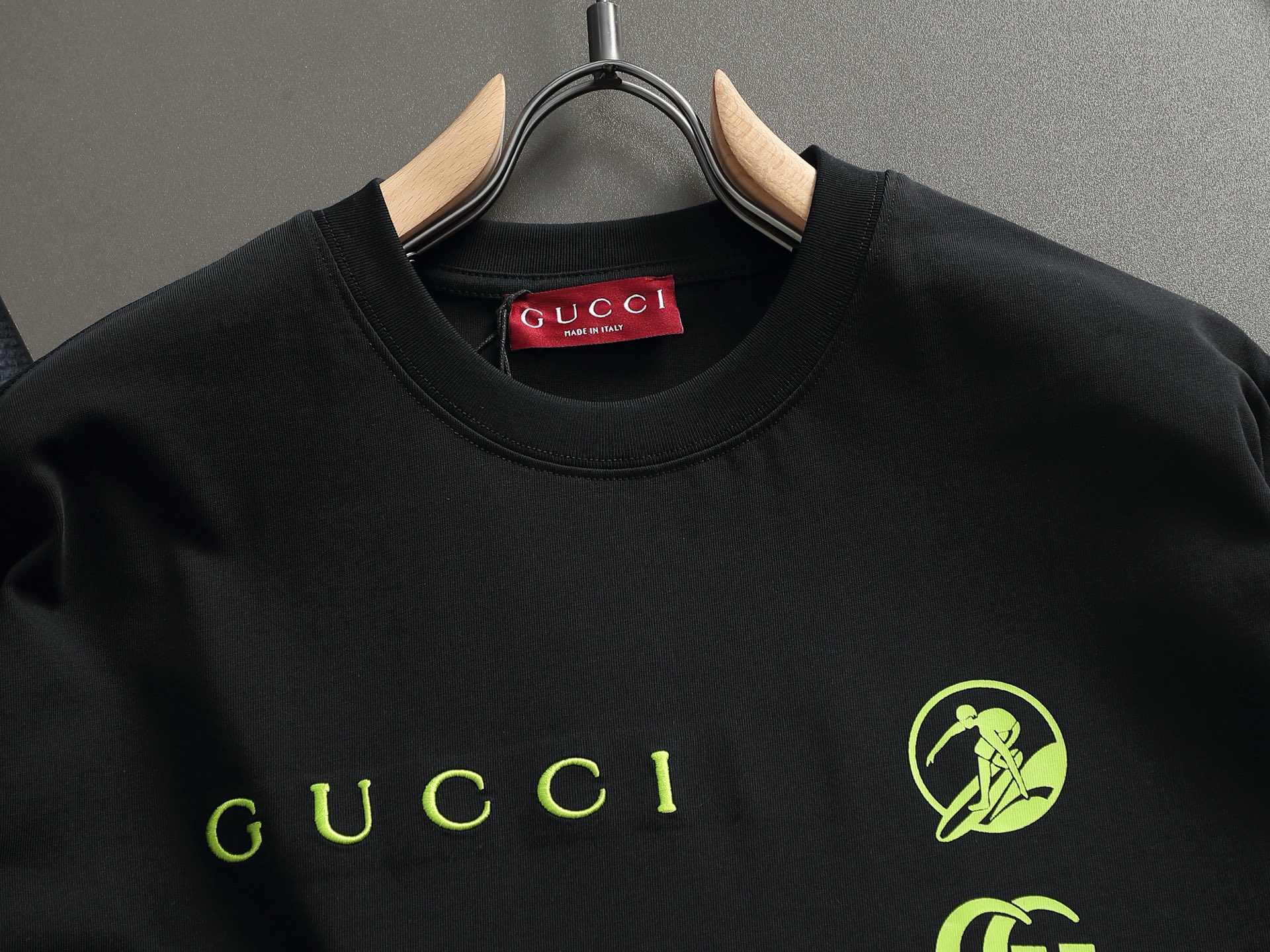 Gucci clothing-143