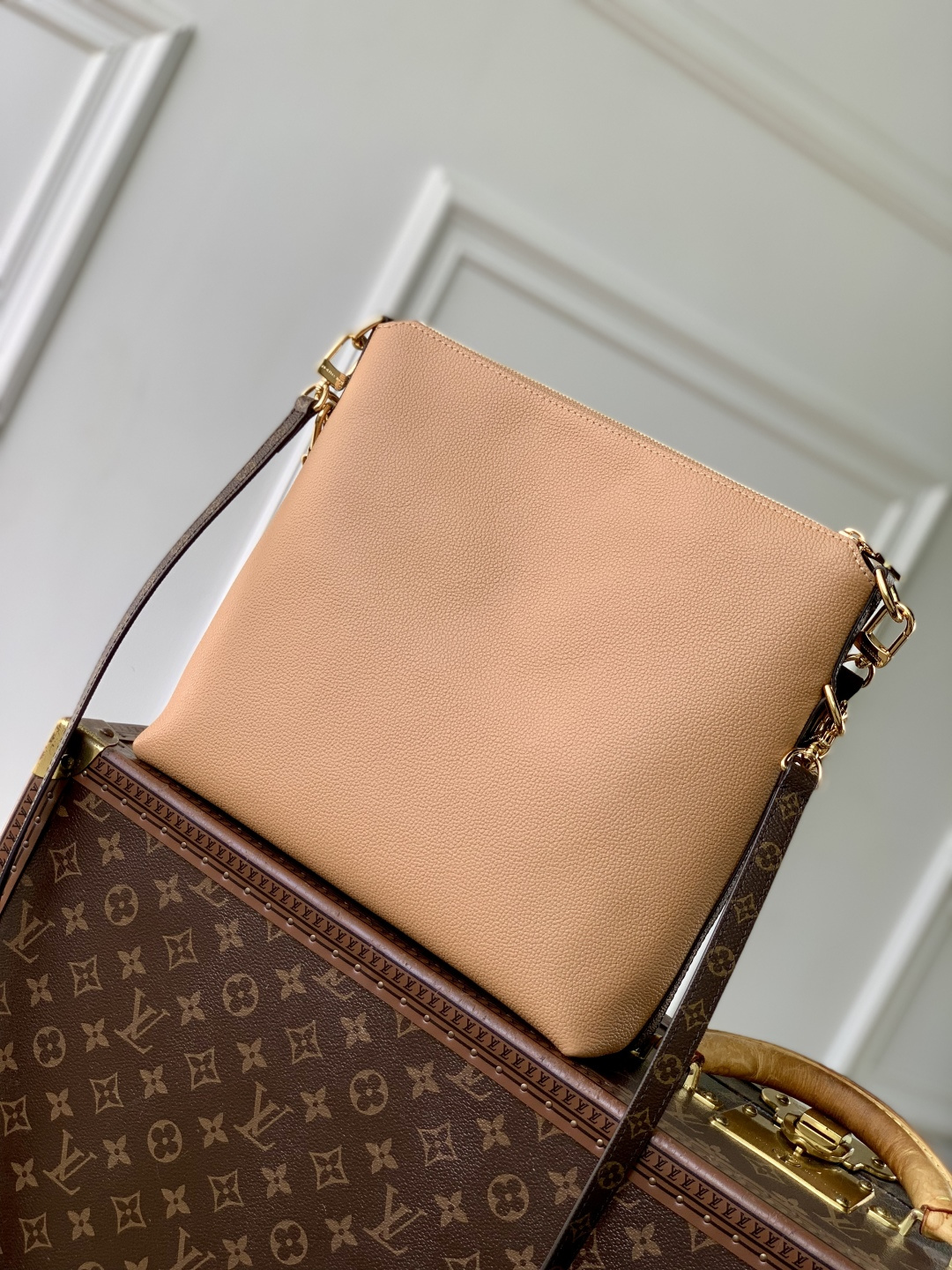 Louis Vuitton Hot New Product-132