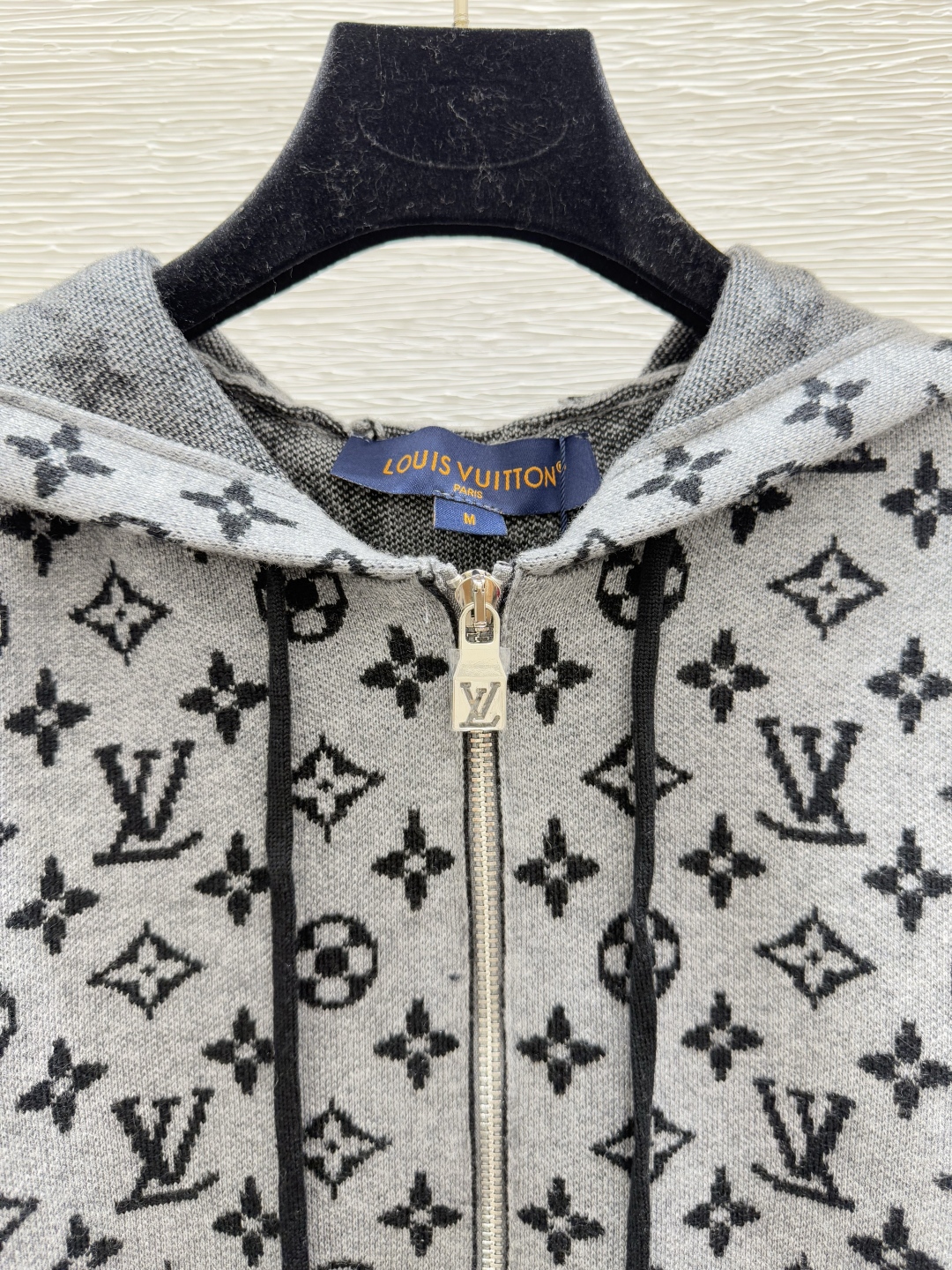 LV Clothing-320