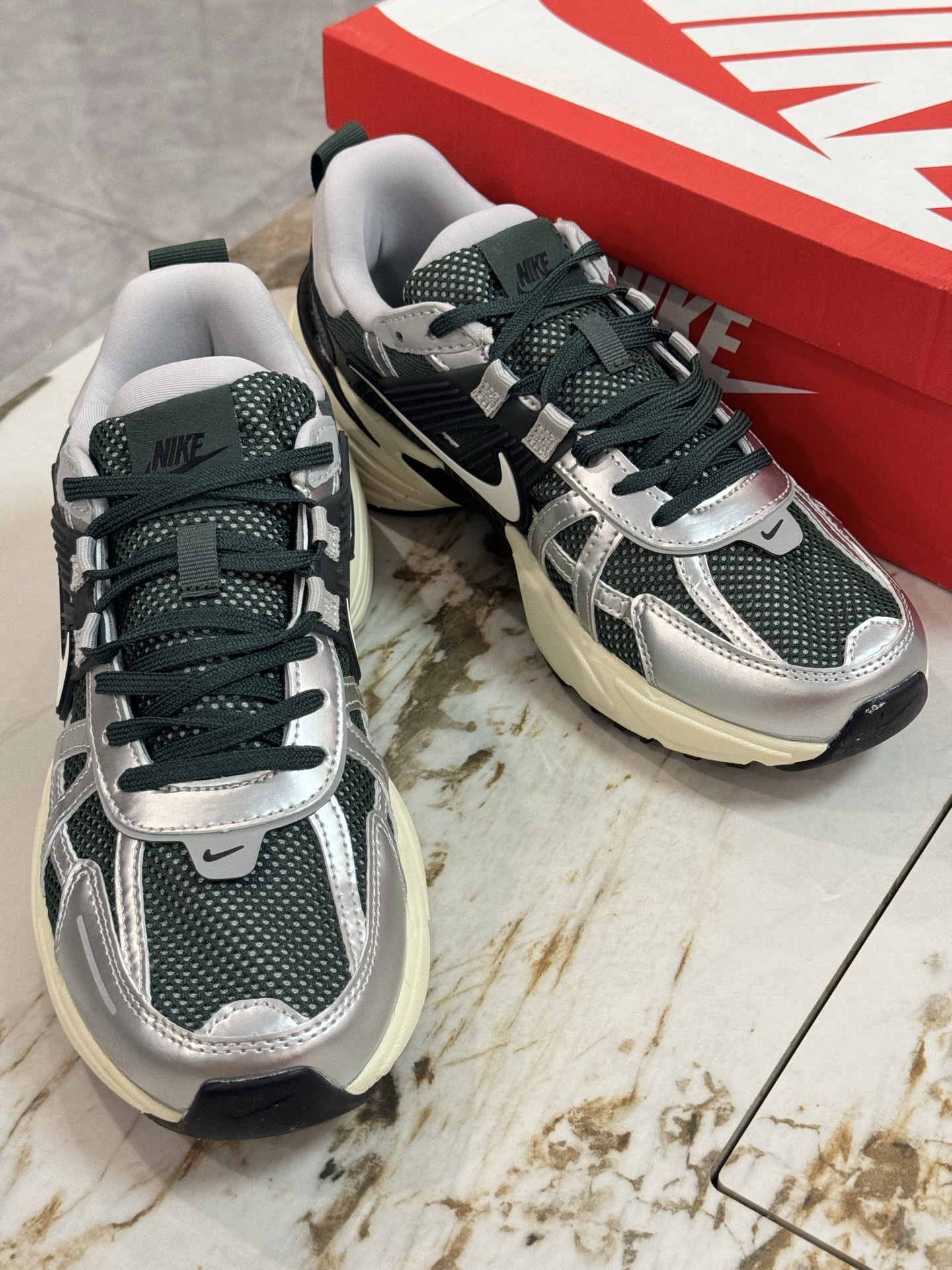 Nike Sneakers-248