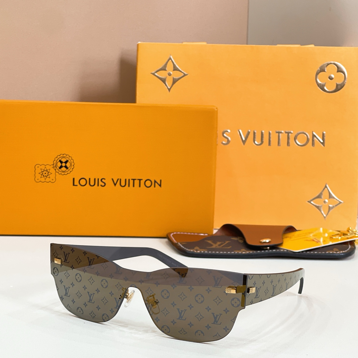 LV glasses-44