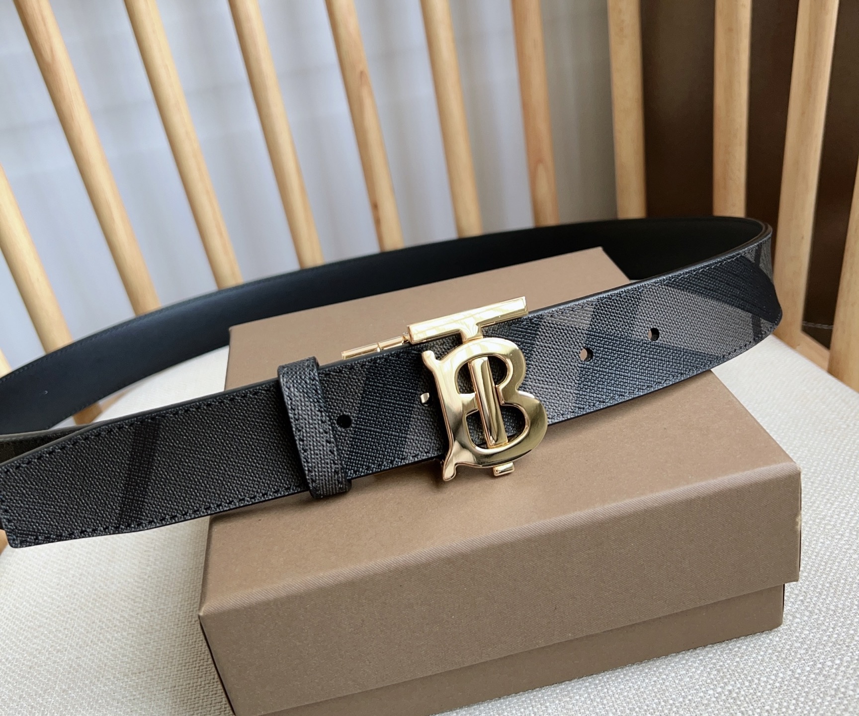 Burberry belt-59