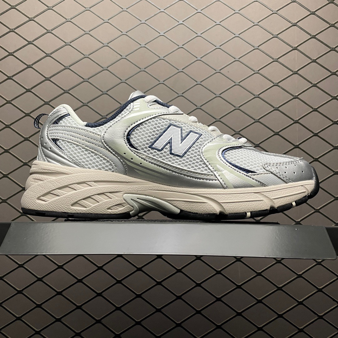 New Balance Sneakers-337