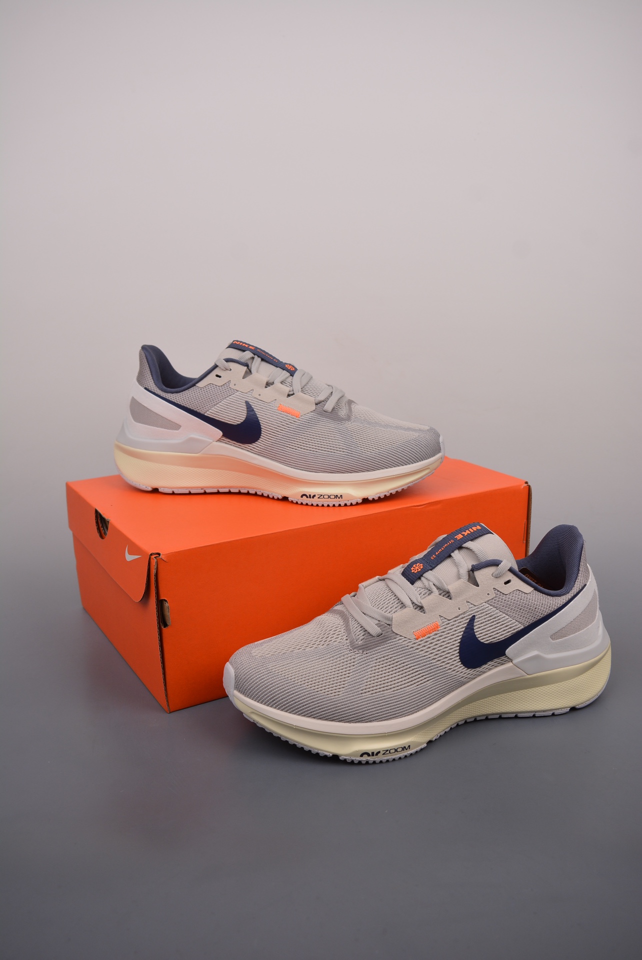 Nike Sneakers-304