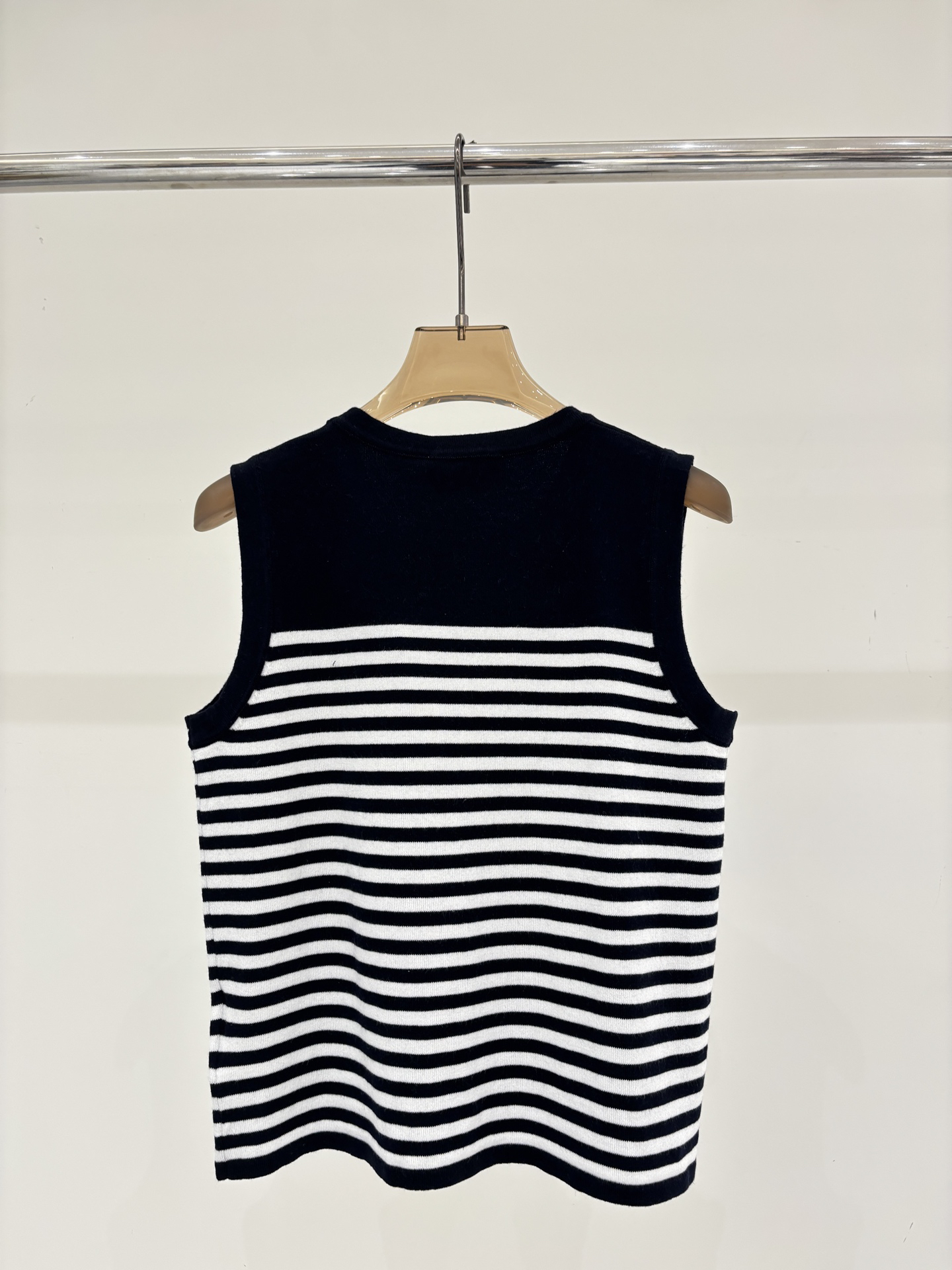 Prada Clothing-275