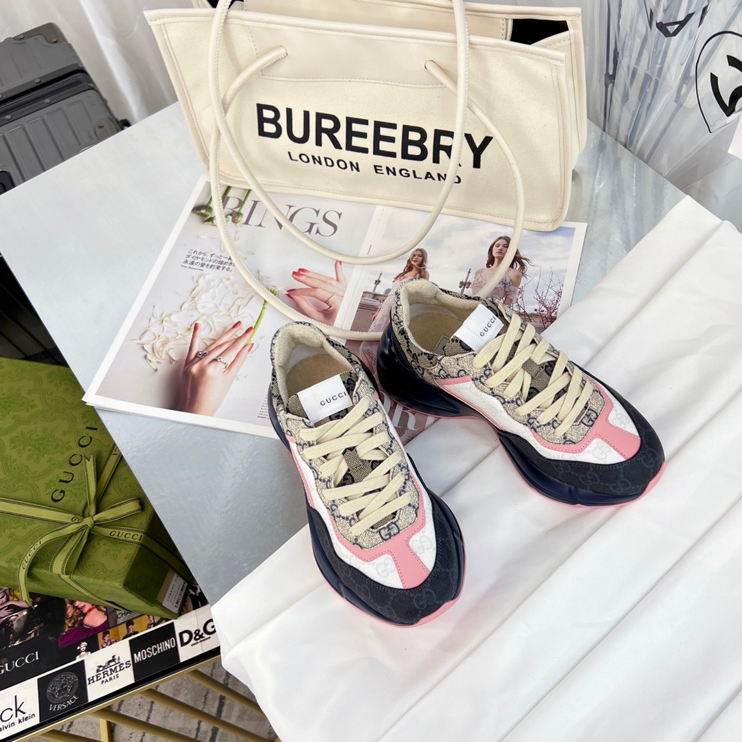 Gucci Sneakers-203
