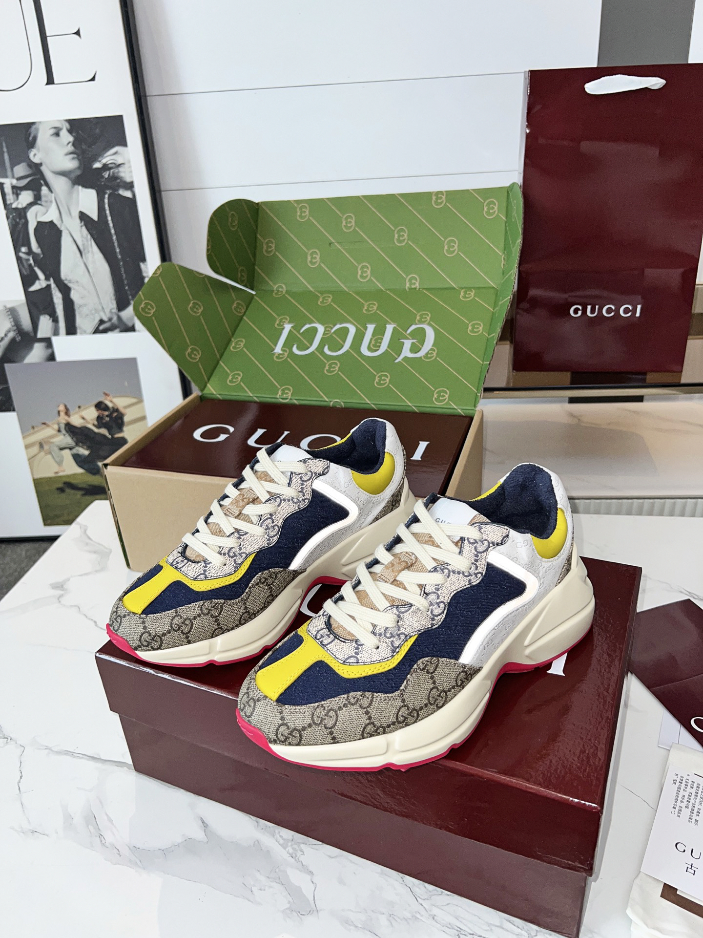Gucci Sneakers-112