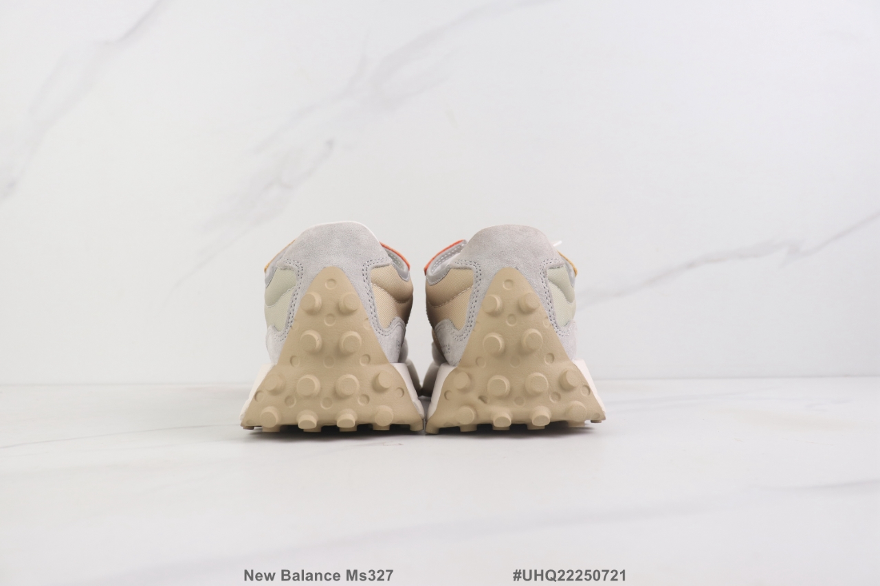 New Balance Sneakers-303