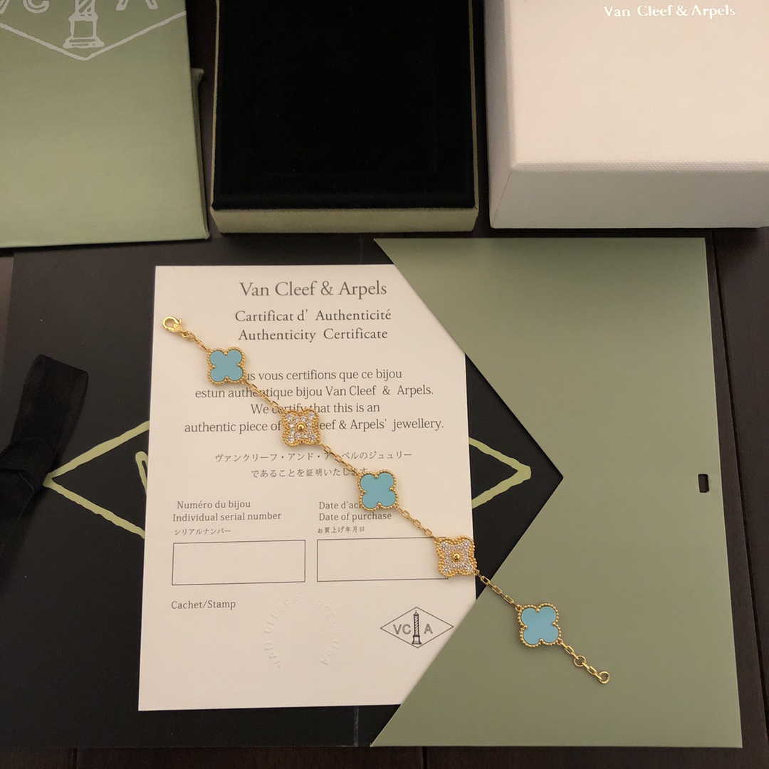 Van Cleef & Arpels Bracelet-53