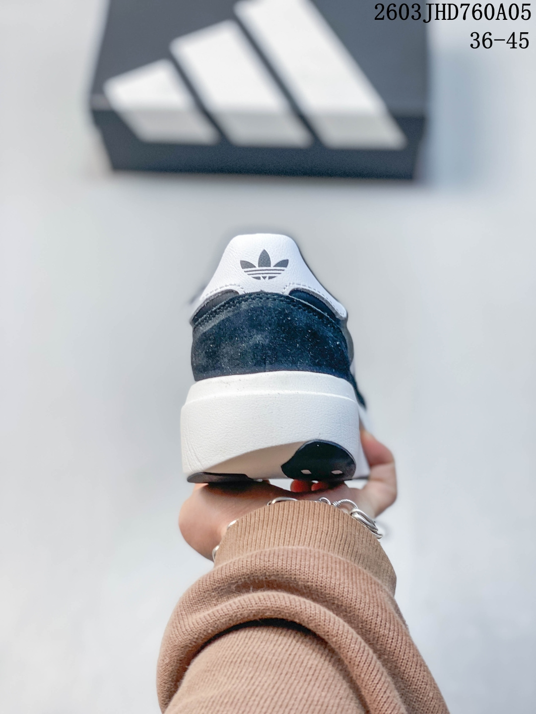 Adidas Sneakers-299