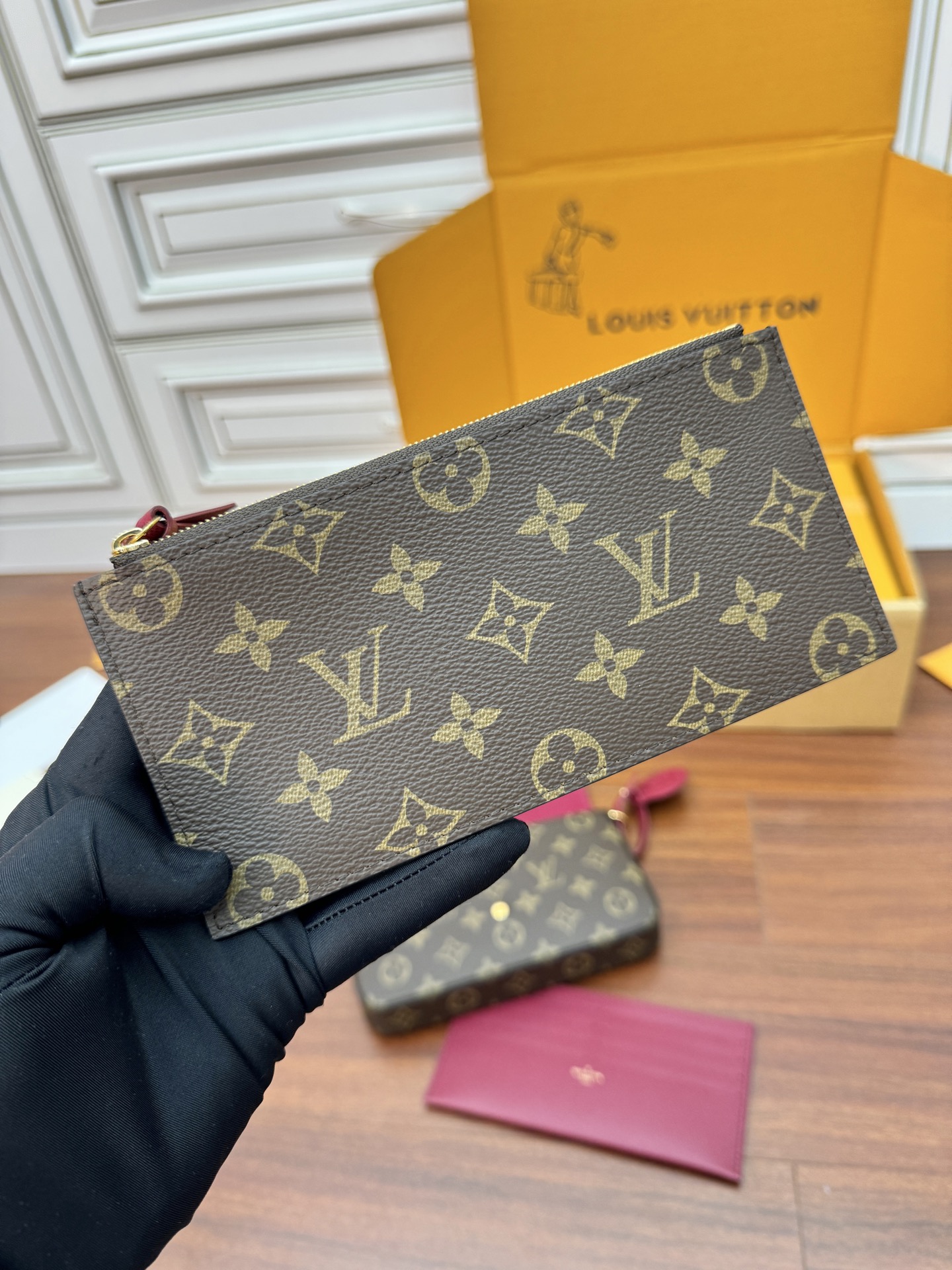 Louis Vuitton Hot New Product-80