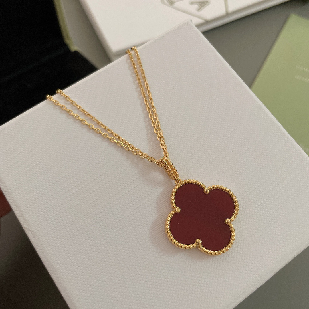 Van Cleef & Arpels necklace-44