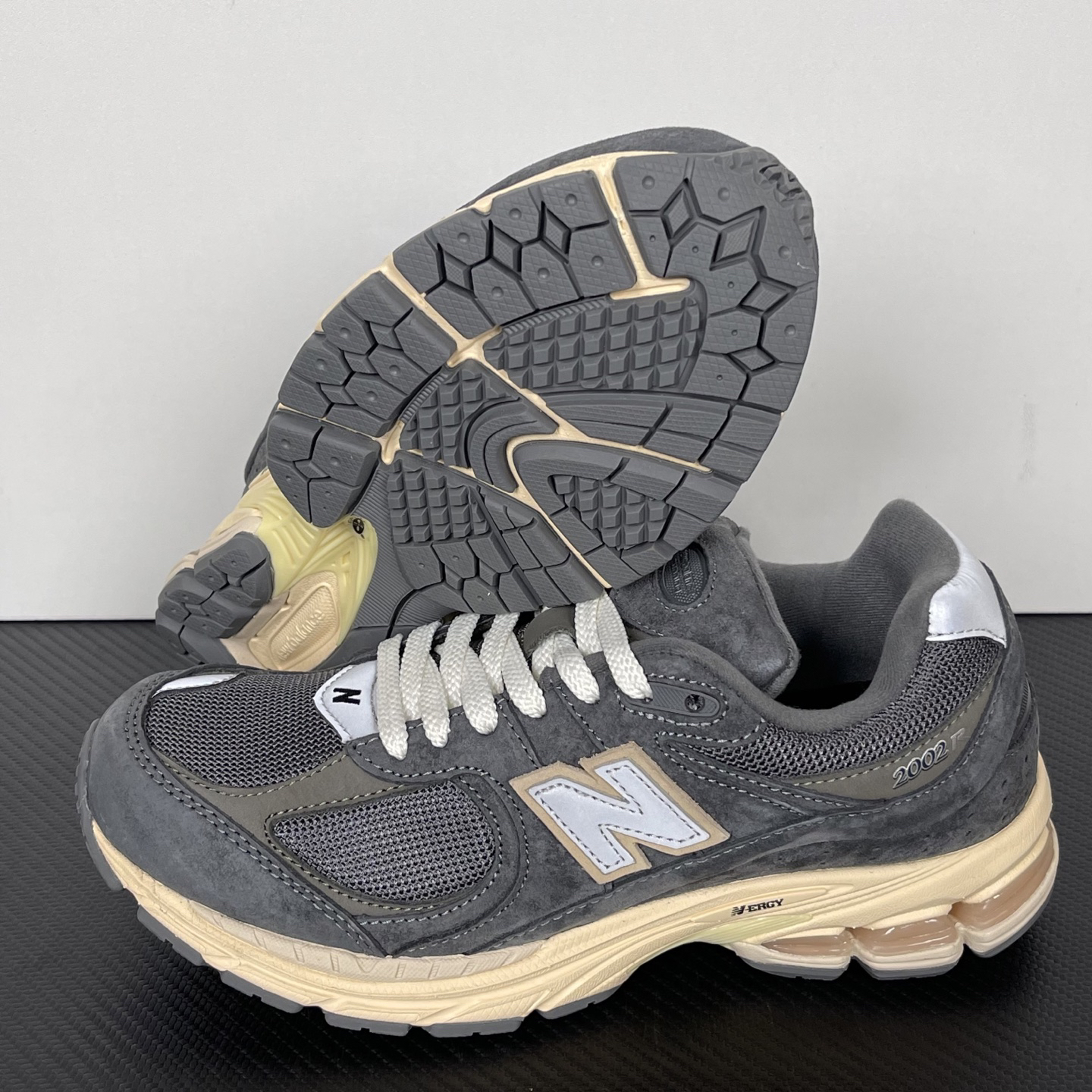 New Balance Sneakers-48
