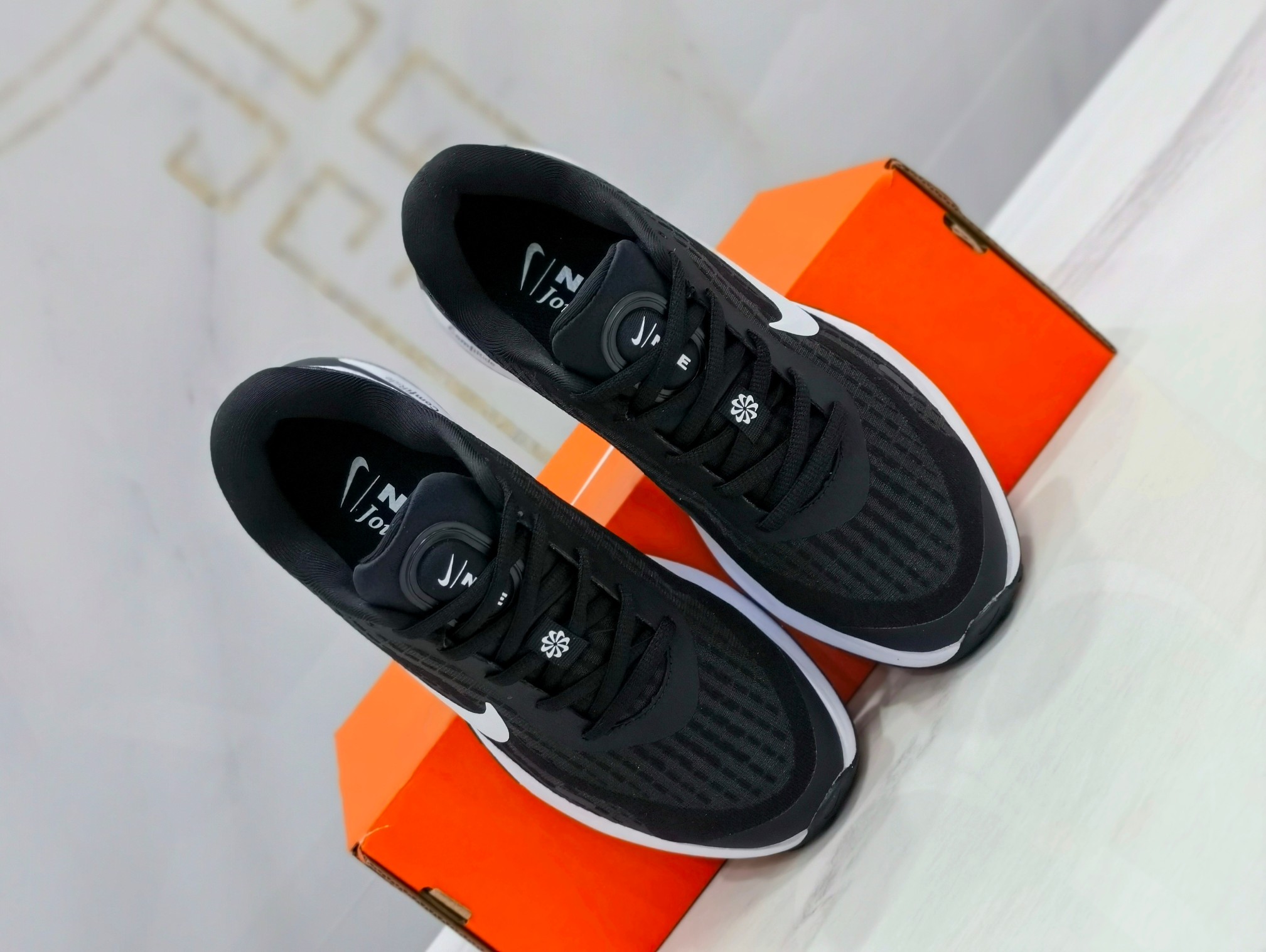 Nike Sneakers-190