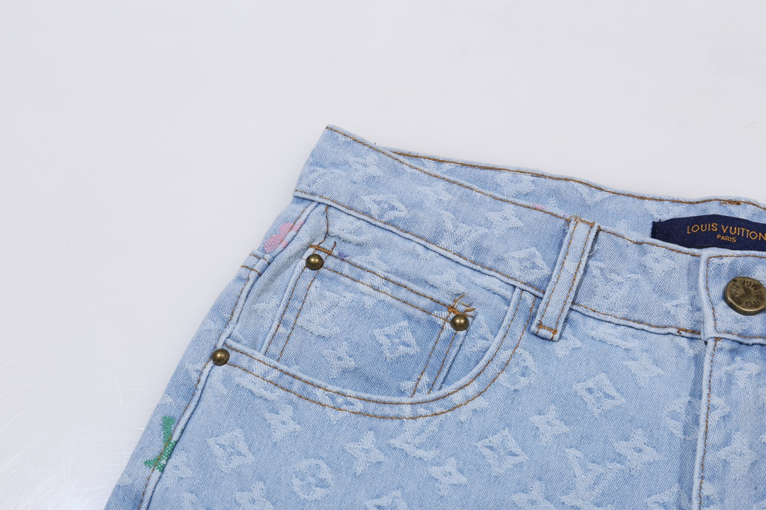LV clothing-92