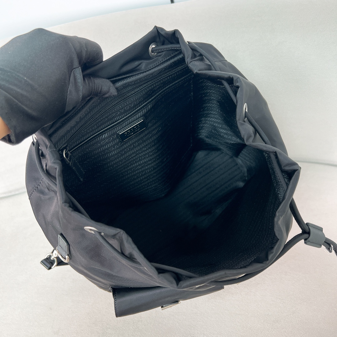 Prada Hot New Product-30