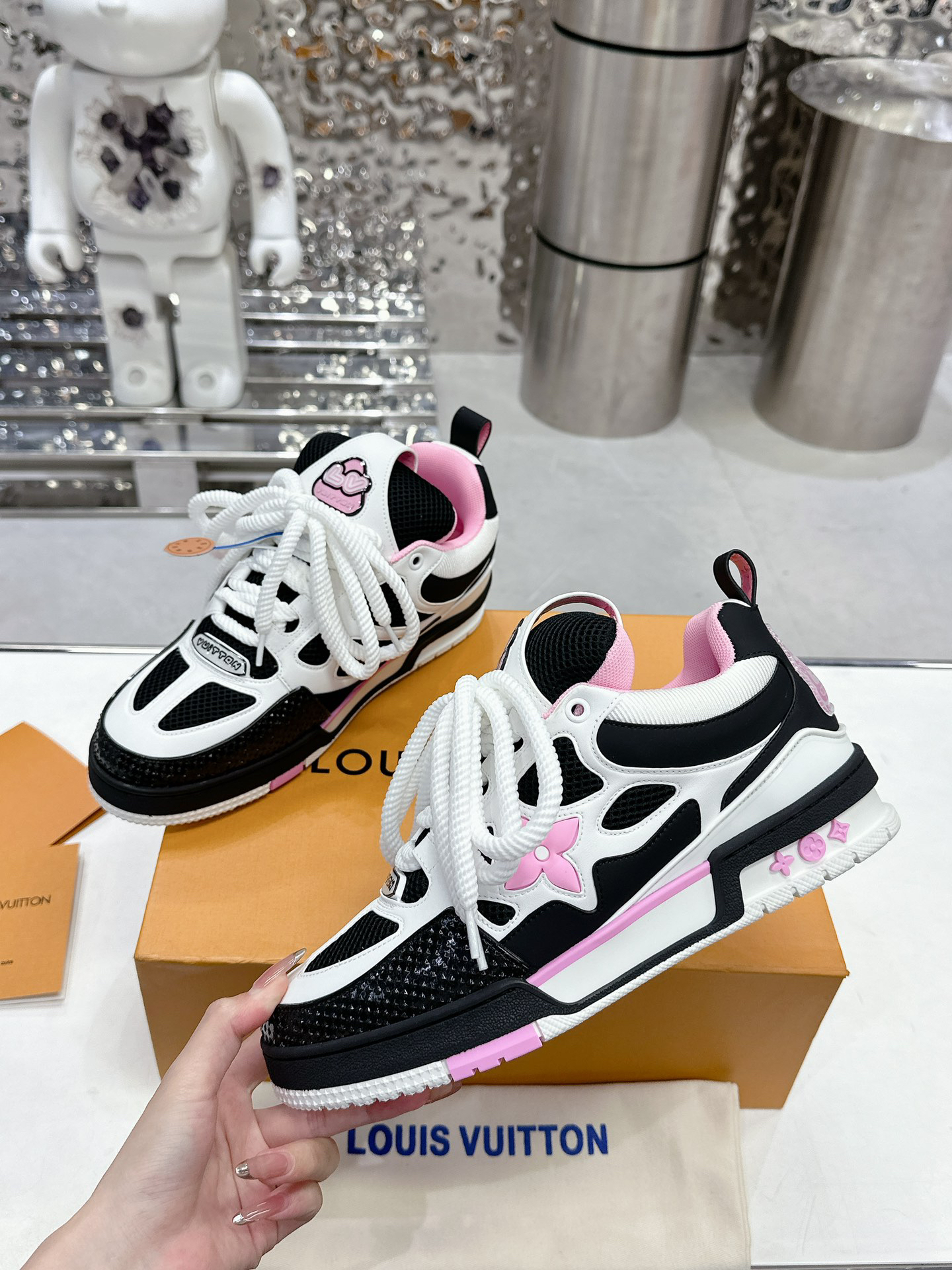 Lv Sneakers-51