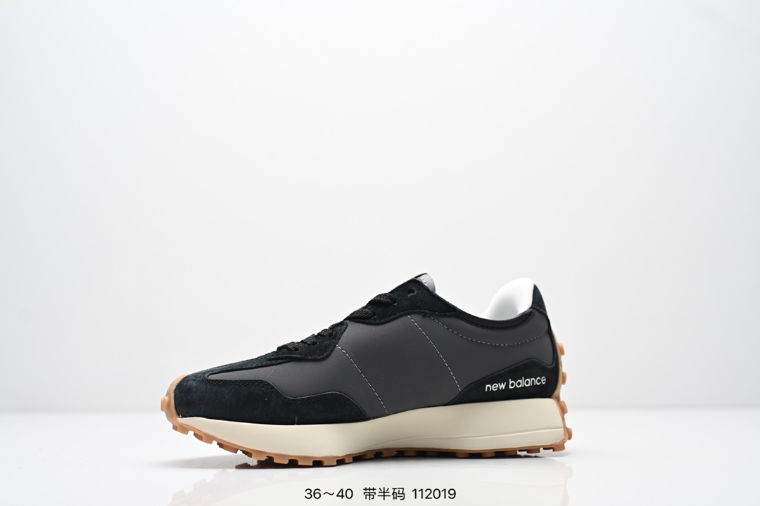 New Balance Sneakers-107